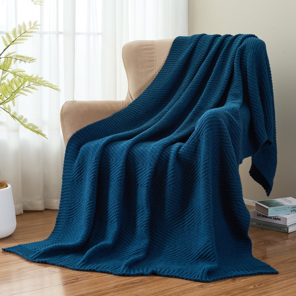 Super Soft Flannel Soft Knitted Throw Blanket 50" x 60" Navy Blue, Boho Chevron Farmhouse Throw for Bed Couch - Super Soft Reversible Sherpa Flannel Blanket Detail