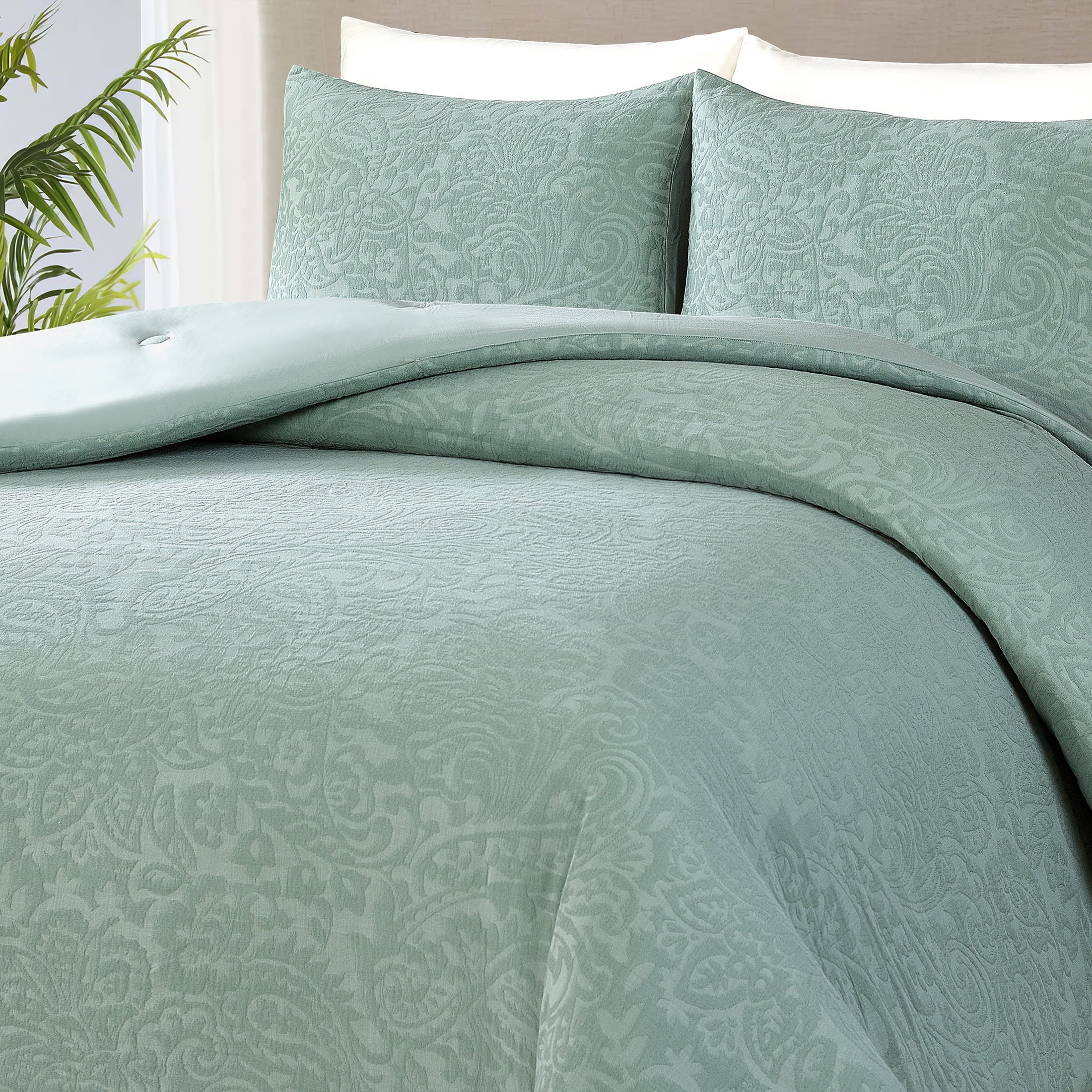 Hypoallergenic Cloud 3-Piece Sage Floral Comforter Set, Full/Queen - Luxurious Quilted Duvet Cover Set Detail