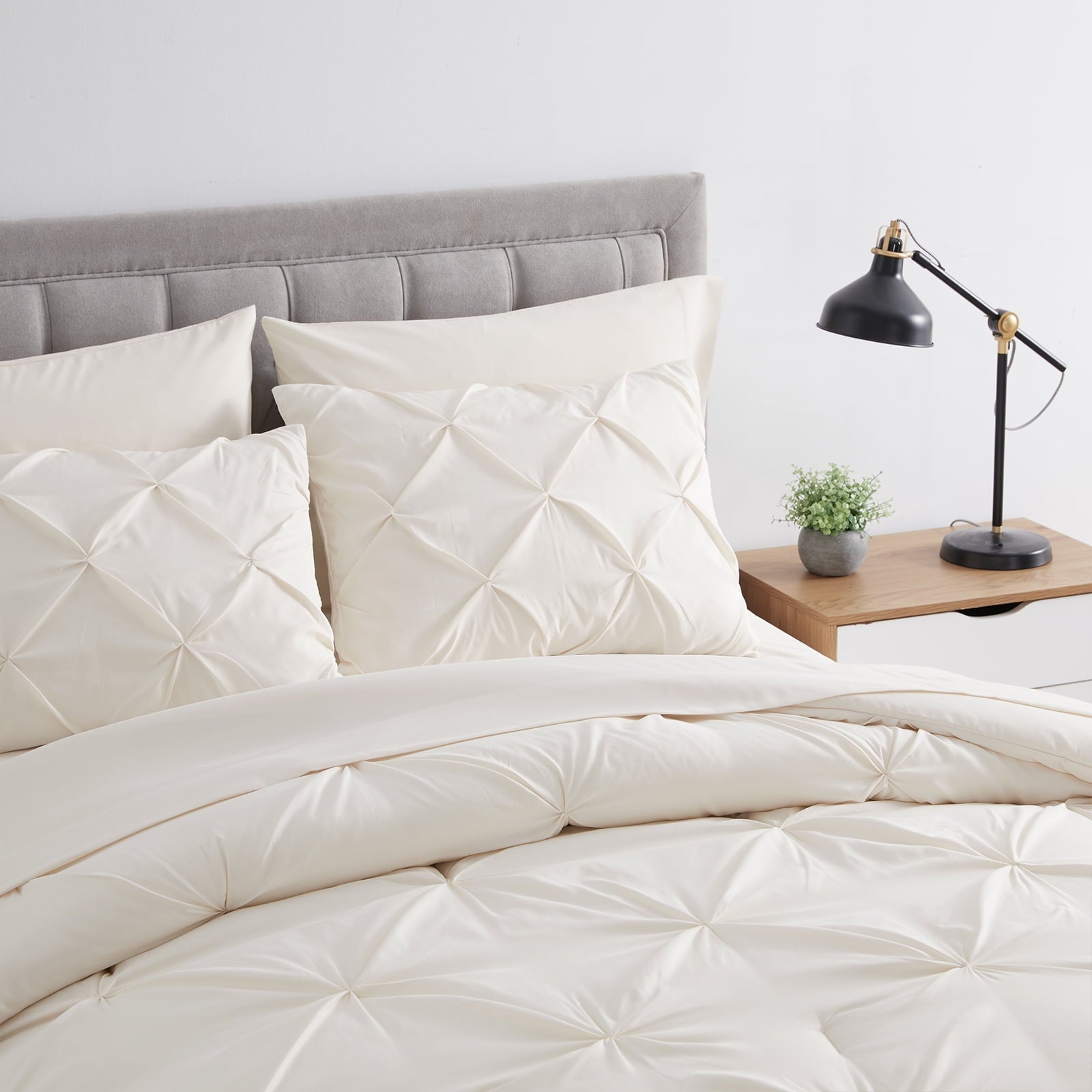 Heavyweight Warmth Comforter Set, 3-Piece, Queen, Pleated Wrinkle-Resistant Microfiber Bedding, Ivory, All-Season - Hypoallergenic Ultra-Fluffy Quilt for Winter Detail