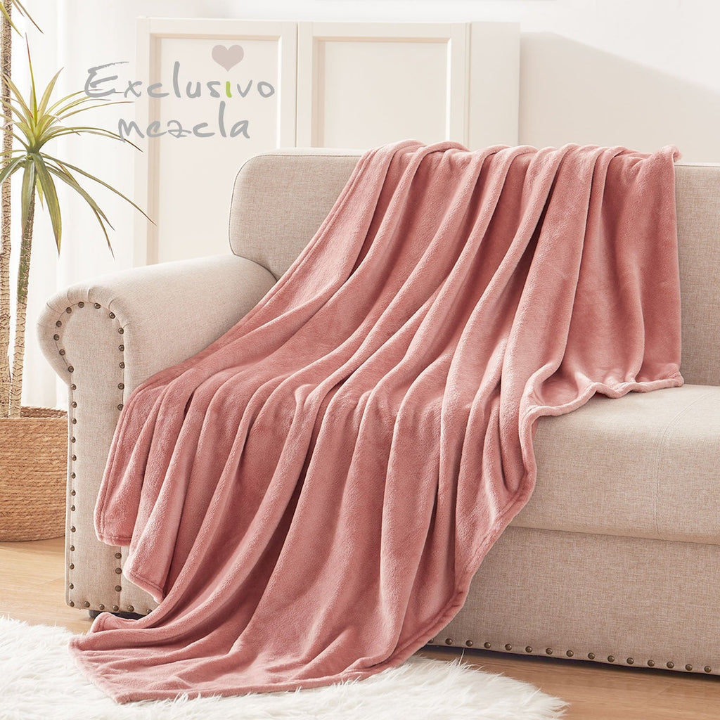 Cozy Fleece Fleece Throw Blanket for Couch, Sofa, Super Soft and Warm Blankets, Pink Throw All Season Use, Cozy, Plush, Lightweig... - Cozy Fleece Throw Blanket for Couch & Bed Detail