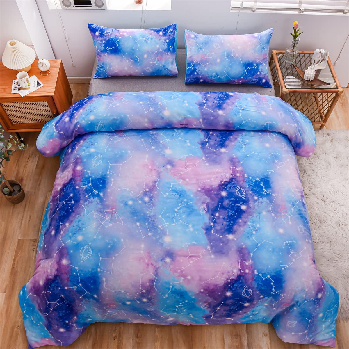 Hypoallergenic Cloud Tie Dye Constellation Ombre Comforter Set Twin Gradient Galaxy Bedding Set Blue Purple - All-Season Down Alternative Comforter Insert Detail