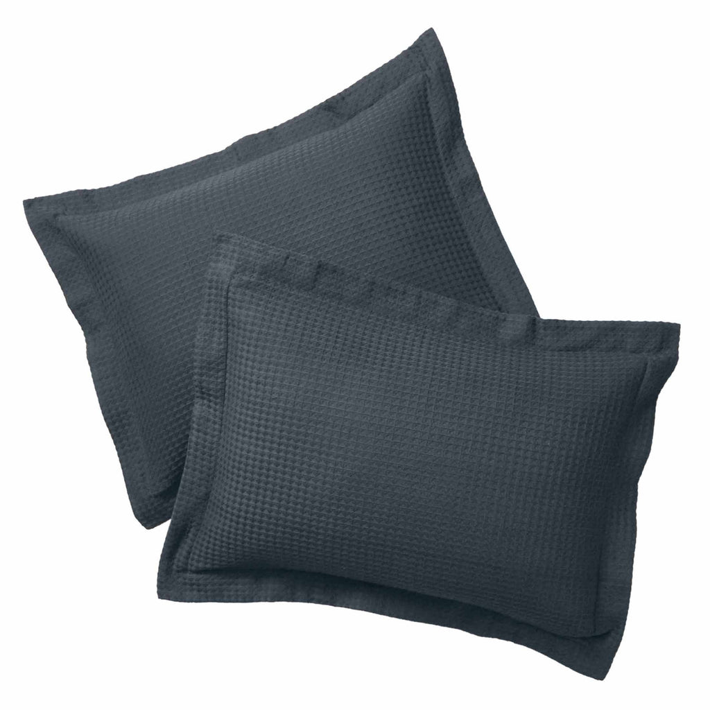 Luxurious Quilted 3-Piece Grey Waffle Comforter Set, Adult Full/Queen - All-Season Down Alternative Comforter Insert Detail