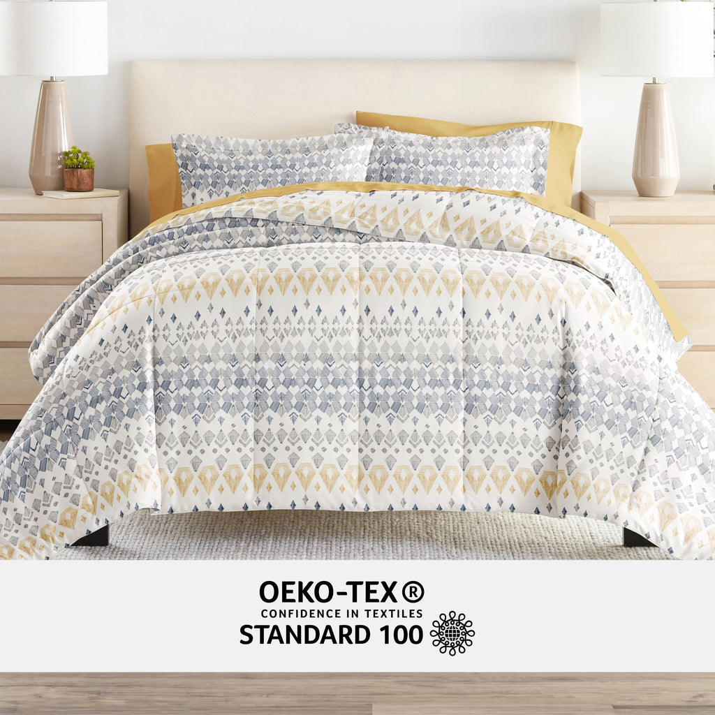 Luxurious Quilted 7 Piece Bedding Bundle, Microfiber Patterned Comforter and Sheet Set, Queen - All-Season Down Alternative Comforter Insert Detail