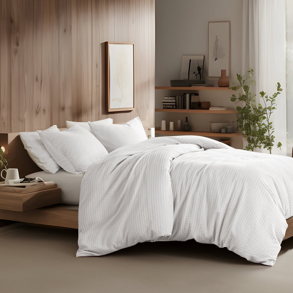 All-Season Comforter Sets Twin/Twin-XL, 2 Piece Soft Bedding Sets, Off-White Comforter Bed Set with Pillow Shams - Luxurious Quilted Duvet Cover Set Detail
