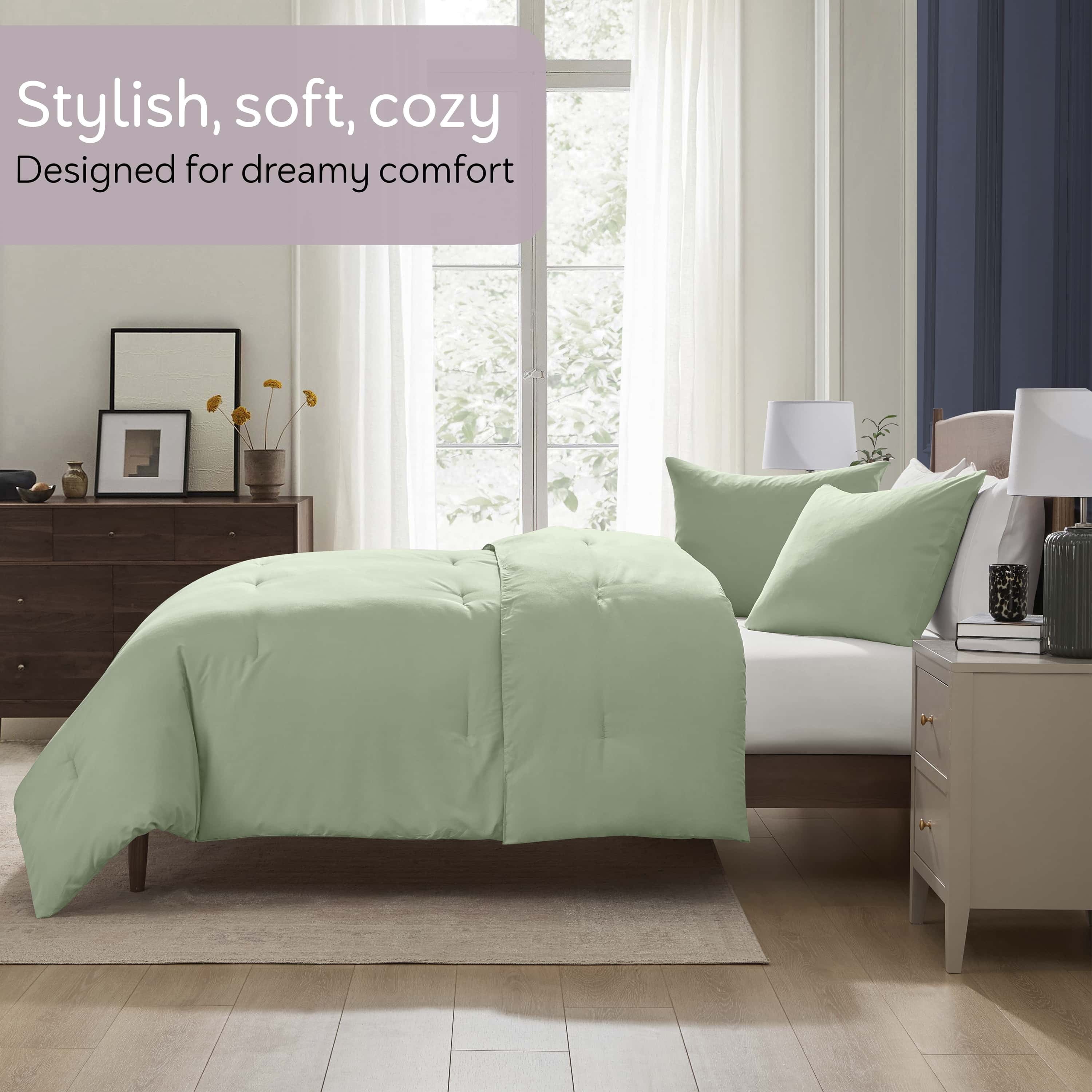 Heavyweight Warmth Comforter Sets, All Season Lightweight Solid Queen Comforter Set, 3-Pc Bedding Sets, Sage Green - Cloud-Like Soft Lightweight Bed Comforter Detail