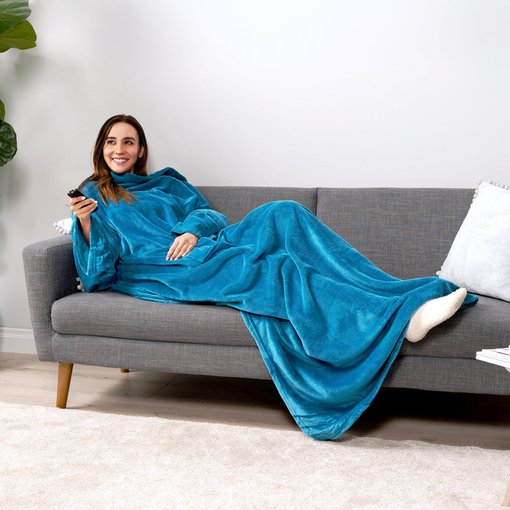 Reversible Sherpa Wearable Blanket with Sleeves for Adult Women Men, Cozy Fleece Warm Wrap Throw Blanket with Arms, Pocket, Gifts for C... - Super Soft Reversible Sherpa Flannel Blanket Detail