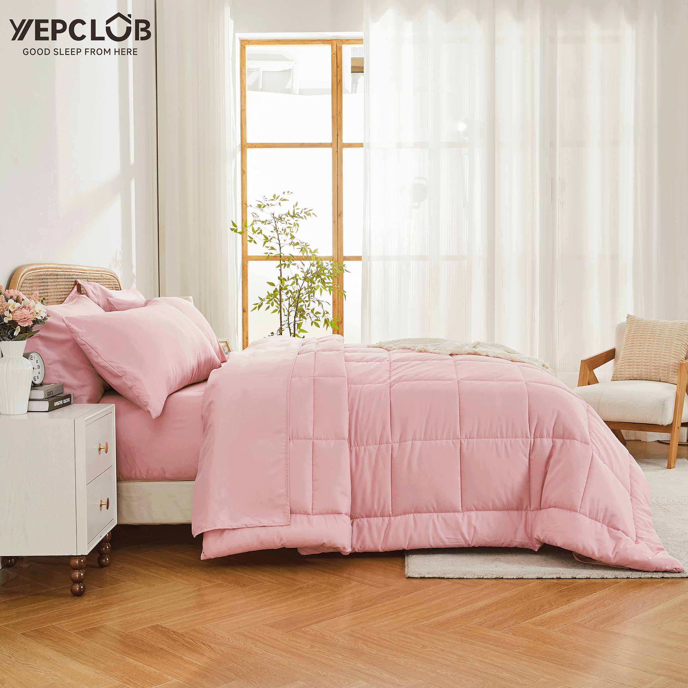 Hypoallergenic Cloud 7-Piece Queen Size Comforter Set,Pink Reversible Bed in a Bag,All Season Solid Bedding Set with Sheets,Pillowcases & ... - All-Season Down Alternative Comforter Insert Detail
