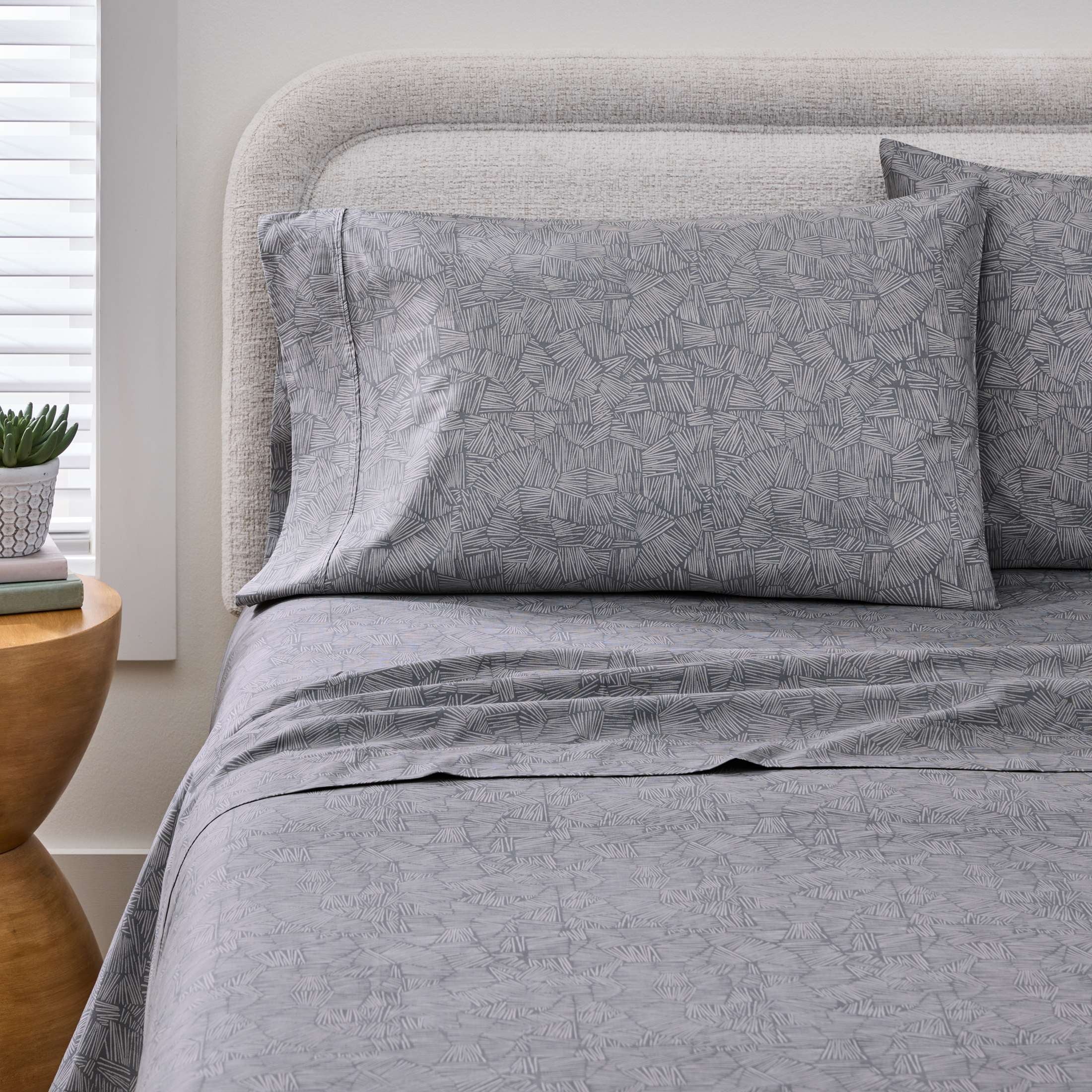 Breathable Luxury 300 Thread Count 3-Piece Cotton Percale Ziggy Geo Print Grey Flannel Bed Sheet Set, Twin - Cooling Hotel Quality Bedding Sheets and Pillowcases Detail