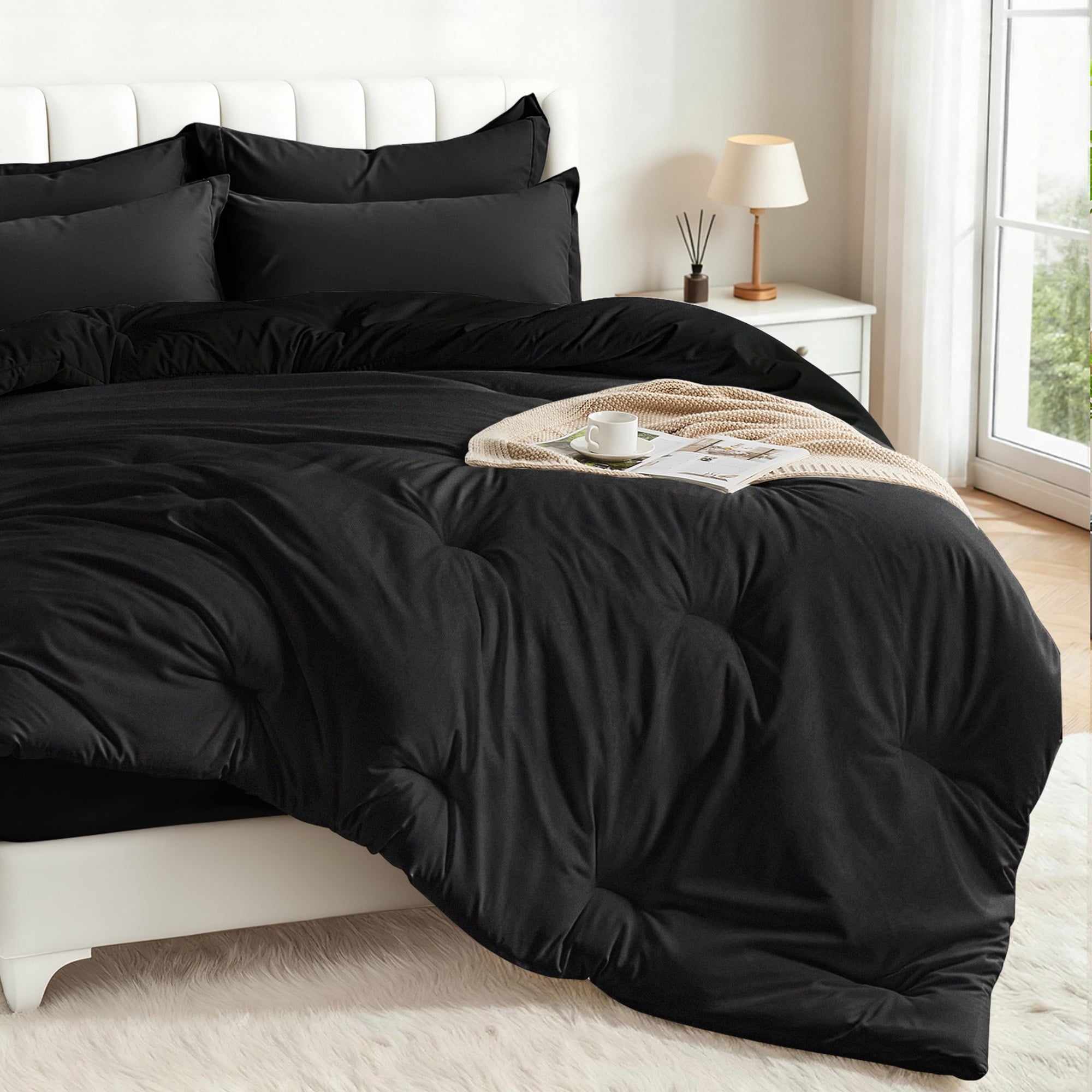 Luxurious Quilted 5-Piece Bed in Bag - Twin Size Comforter Sets, Pillowcases & Sheet Collection for Cozy Bedding Sets Black - Luxurious Quilted Duvet Cover Set Detail