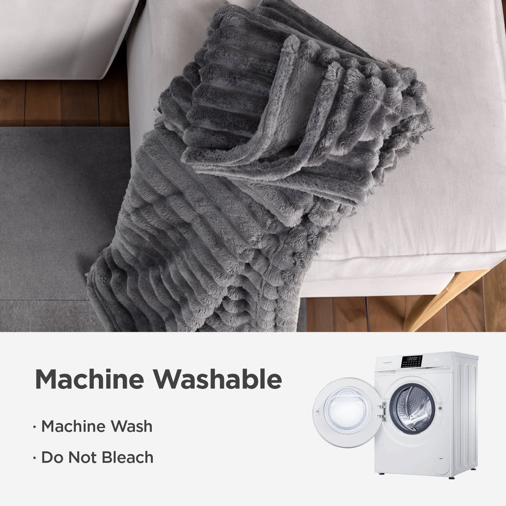 Lightweight Warm Grey Fleece Throw Blanket for Couch - Super Soft Cozy Blankets for Women, Girls, 50x60 inches - Lightweight Plush Warm Blanket for All Seasons Detail