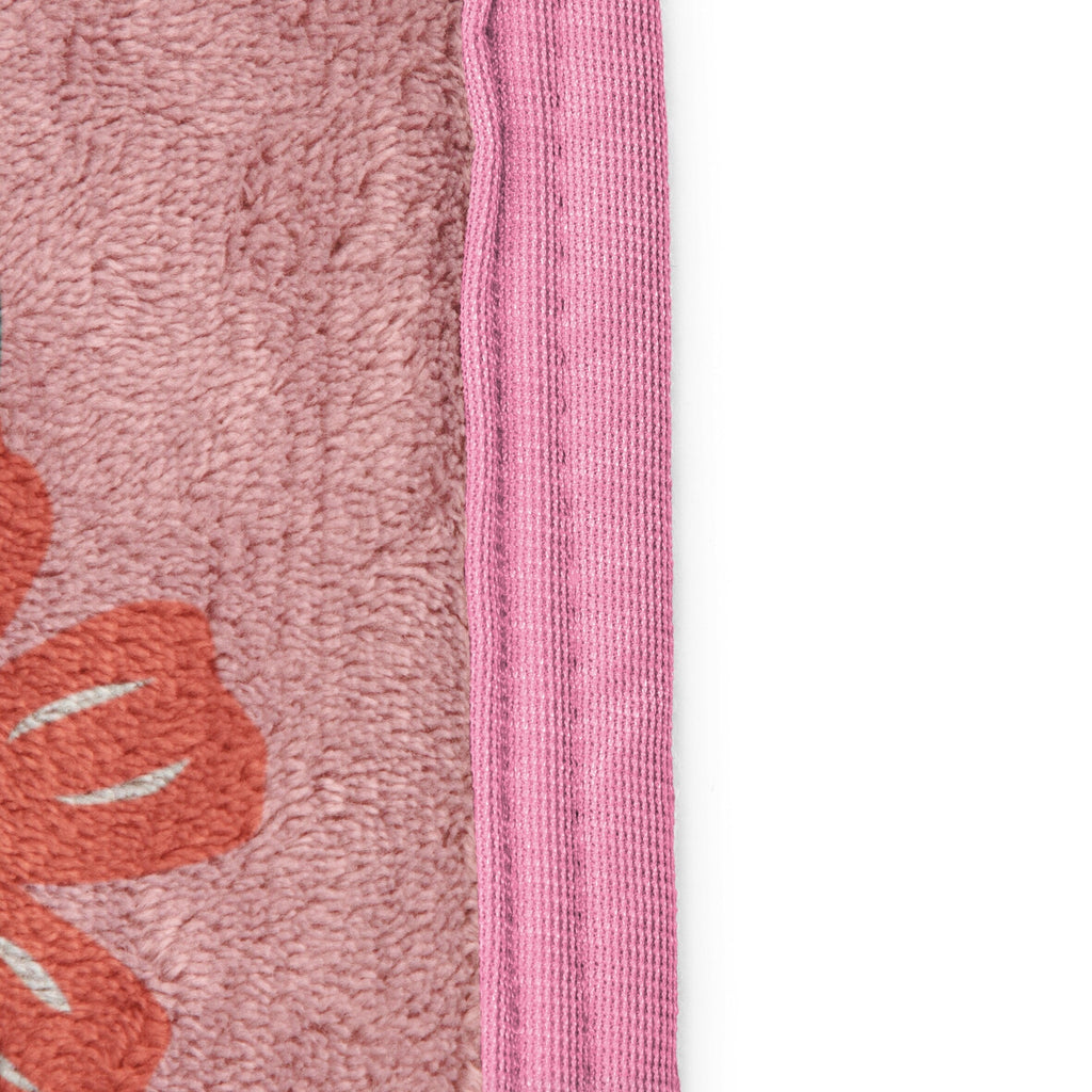 Cozy Fleece Floral Grace 46 x 60 Coral Fleece Kids Throw Blanket - Soft Bedding Accessories - Lightweight Plush Warm Blanket for All Seasons Detail