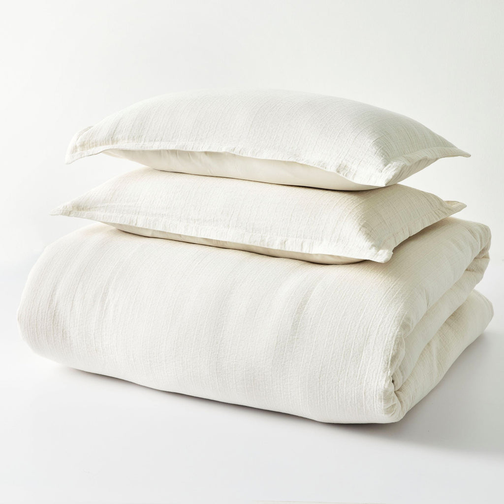 Luxurious Quilted 3-Piece Cream Gauze Comforter Set, Adult Full/Queen - Hypoallergenic Ultra-Fluffy Quilt for Winter Detail