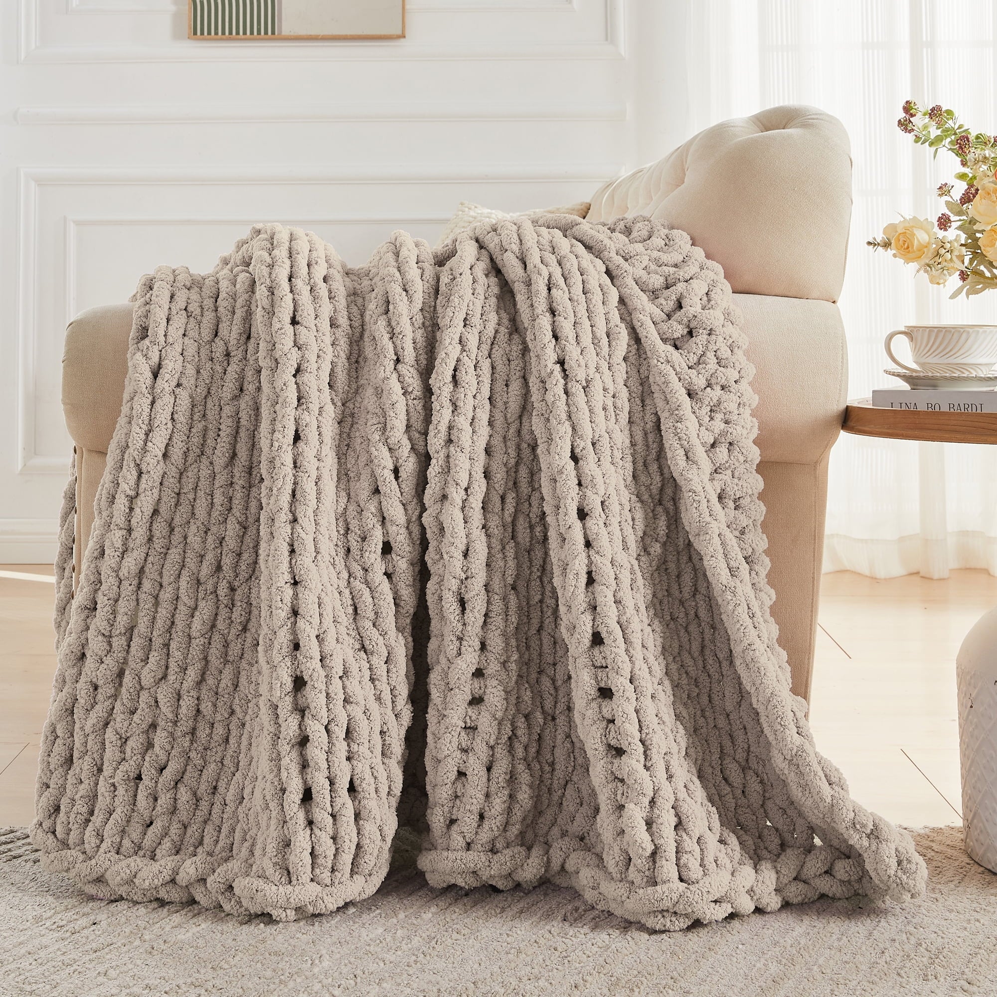 Cozy Fleece Chunky Knit Throw Blanket Handmade Soft Throws for Couch Sofa Bed, 50" x 60" Taupe - Lightweight Plush Warm Blanket for All Seasons Detail