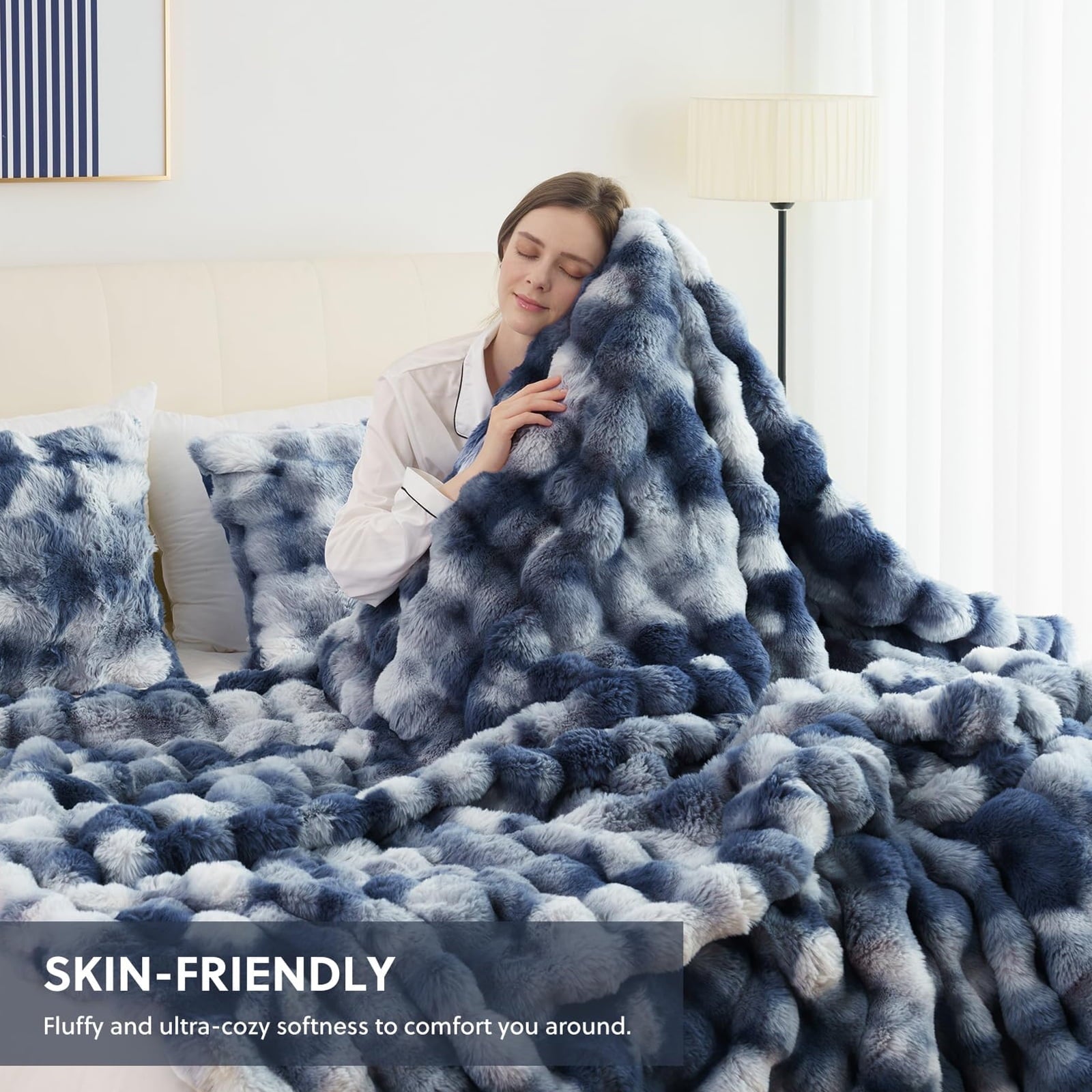 Reversible Sherpa Faux Fur Throw Blanket for Couch Luxury Fluffy Thick Bubble Blanket Warm Cozy Throw for Bedroom Living Room, 50" x 60... - Super Soft Reversible Sherpa Flannel Blanket Detail