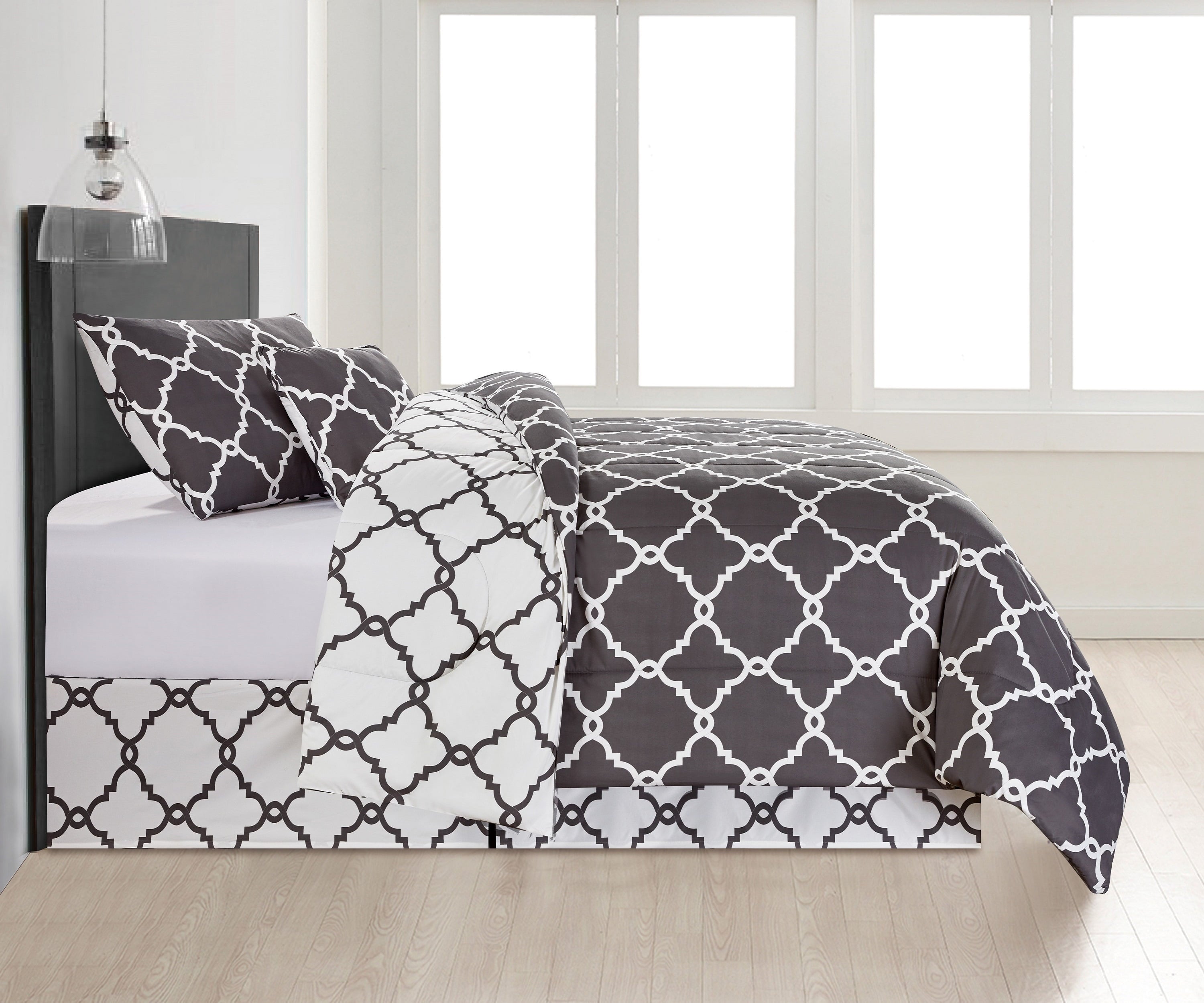 Luxurious Quilted 4 Piece Geometric Twin Comforter Set - Polyester Filling Reversible Washable Comforter Set - All-Season Down Alternative Comforter Insert Detail