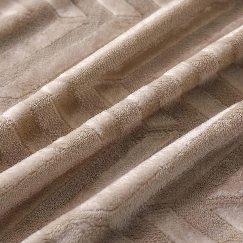 Lightweight Warm Soft Flannel Fleece Lightweight 50"x60" Throw Blanket, Brushed Chevron Design Fluffy Plush Cozy Blanket for All Seaso... - Lightweight Plush Warm Blanket for All Seasons Detail
