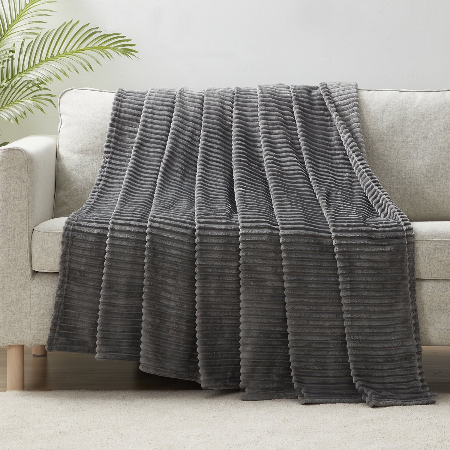 Lightweight Warm Cut Plush Fleece Blanket, Soft Lightweight Fuzzy Luxury Throw Size Bed Blankets for Bed, Throw, Gray - Luxury Knitted Decorative Throw Blanket with Fringes Detail