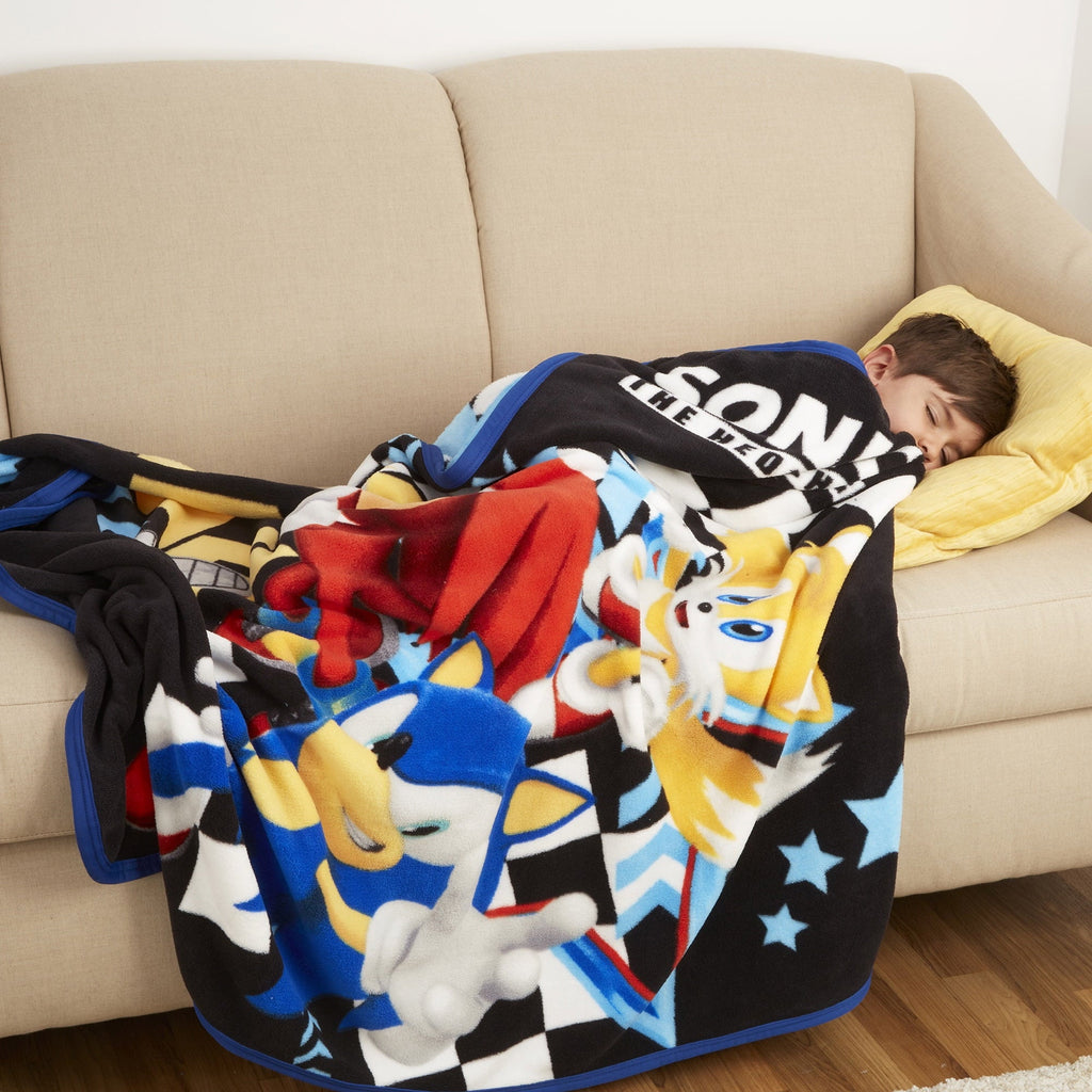 Super Soft Flannel Kids Black Print Fleece Throw Blanket, 46 x 60 - Super Soft Reversible Sherpa Flannel Blanket Detail