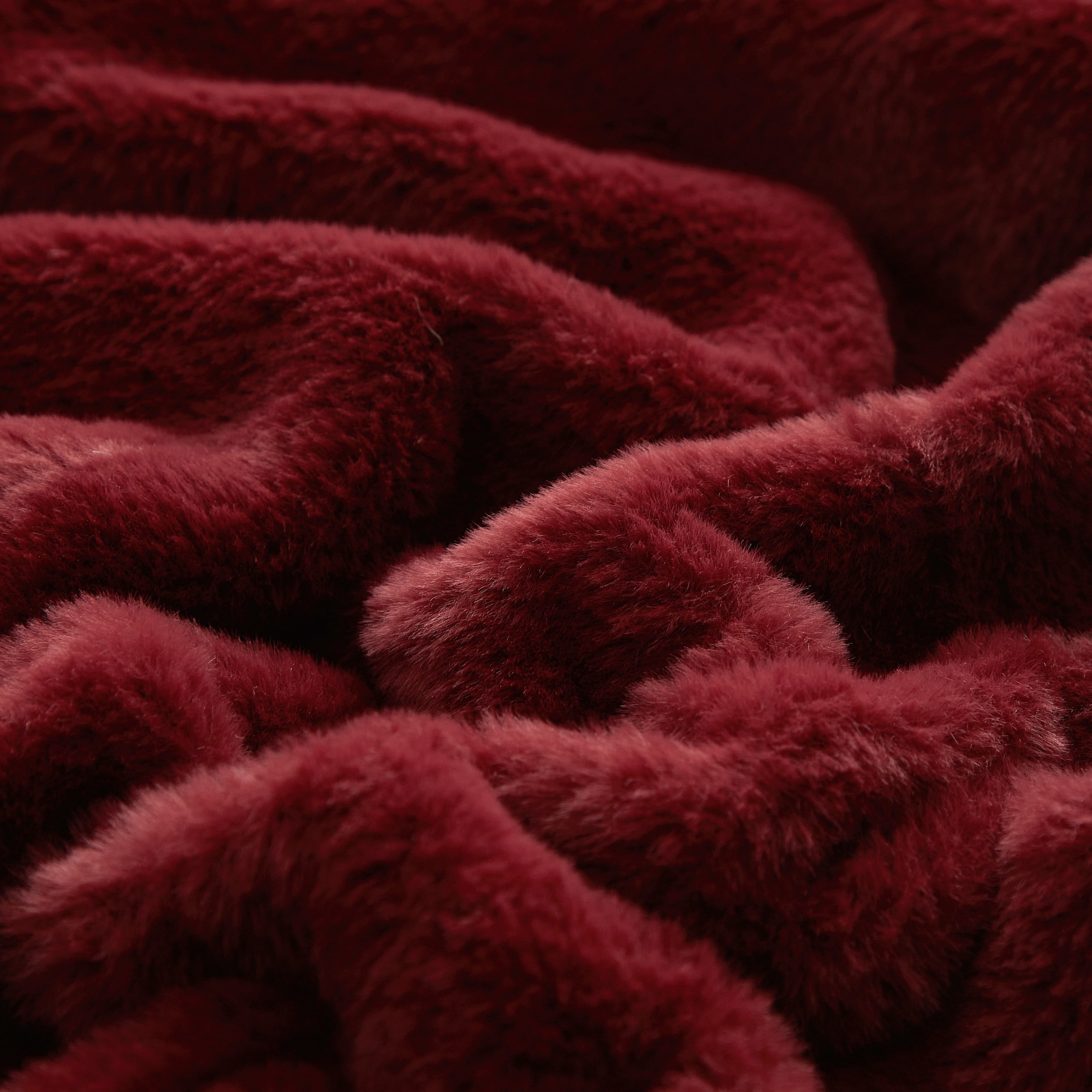 Super Soft Flannel Cozy Faux Fur Super Soft luxury Blanket, Full/Queen, Luscious Merlot - Luxury Knitted Decorative Throw Blanket with Fringes Detail