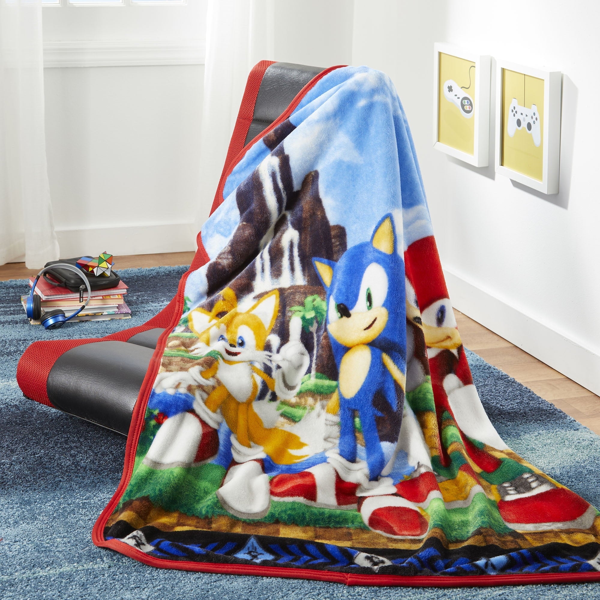 Cozy Fleece Kids Silky Soft Plush Throw Blanket, 40" x 50" - Cozy Fleece Throw Blanket for Couch & Bed Detail