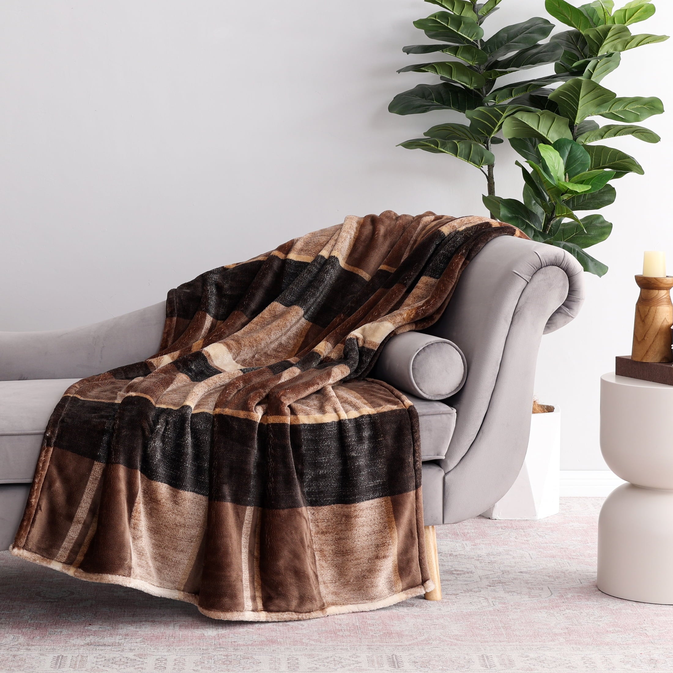 Cozy Fleece Printed Velvet Plush Super Soft Throw Blanket, Oversized, Shelton Brown Plaid - Lightweight Plush Warm Blanket for All Seasons Detail