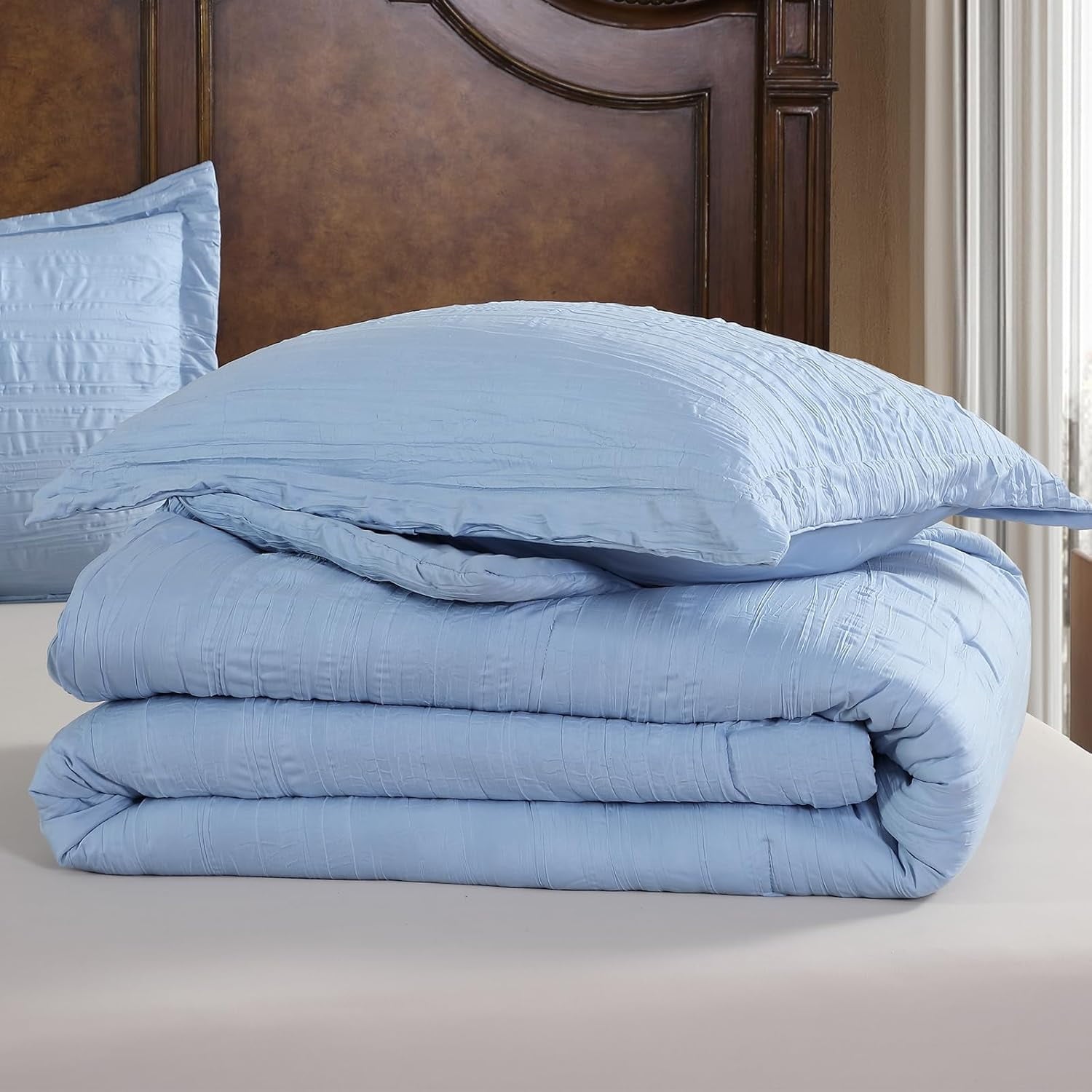 Heavyweight Warmth Queen Comforter Set Chambray Blue, 3 Pieces Comforter Set, All Season Lightweight Soft Embossed Bedding (86" x 88" Co... - All-Season Down Alternative Comforter Insert Detail
