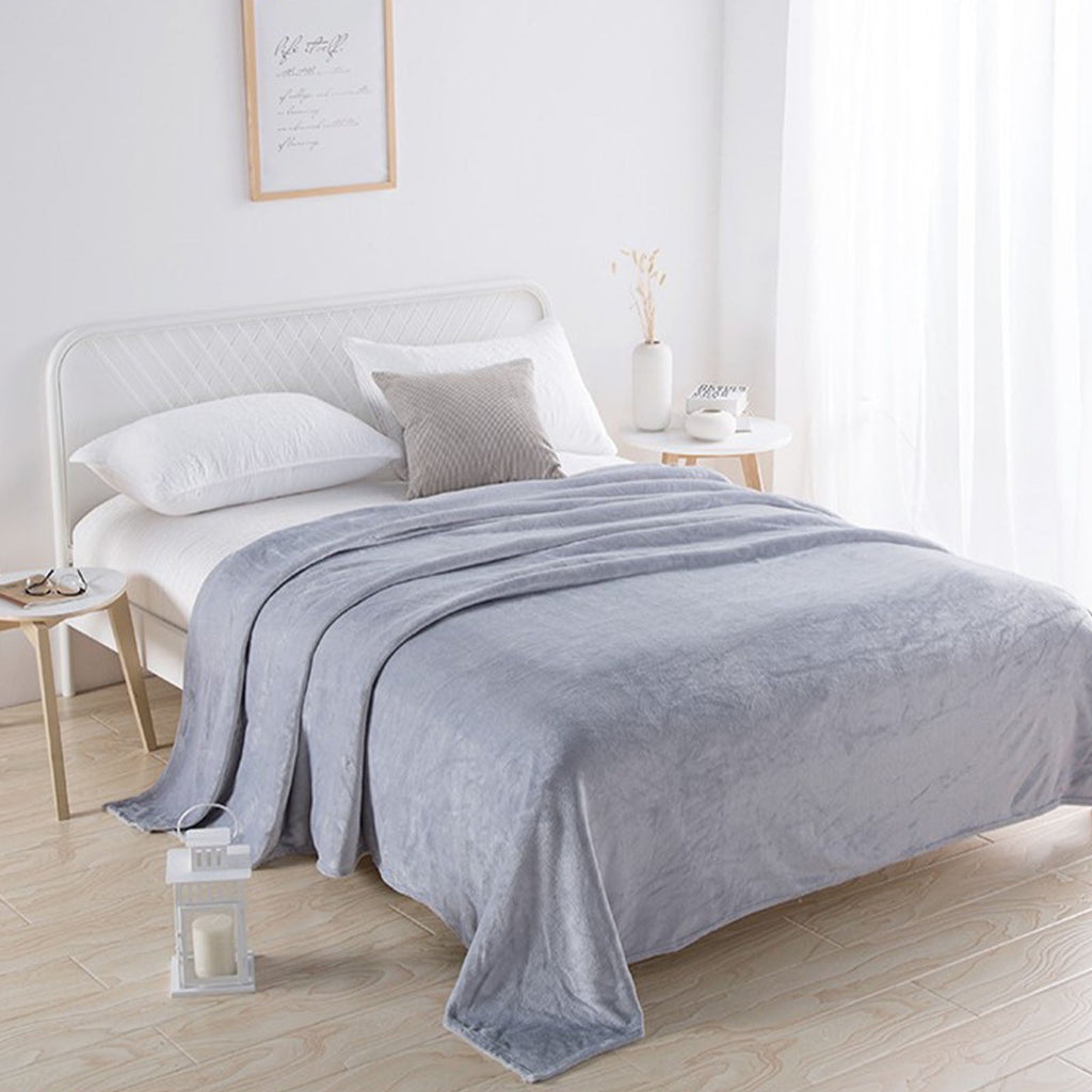 Super Soft Flannel Under $5 Flannel Blanket 27.56X39.37 Inches Blanket Soft Cozy Throw Blanket for Couch, Bed, Household Blanket for All... - Super Soft Reversible Sherpa Flannel Blanket Detail
