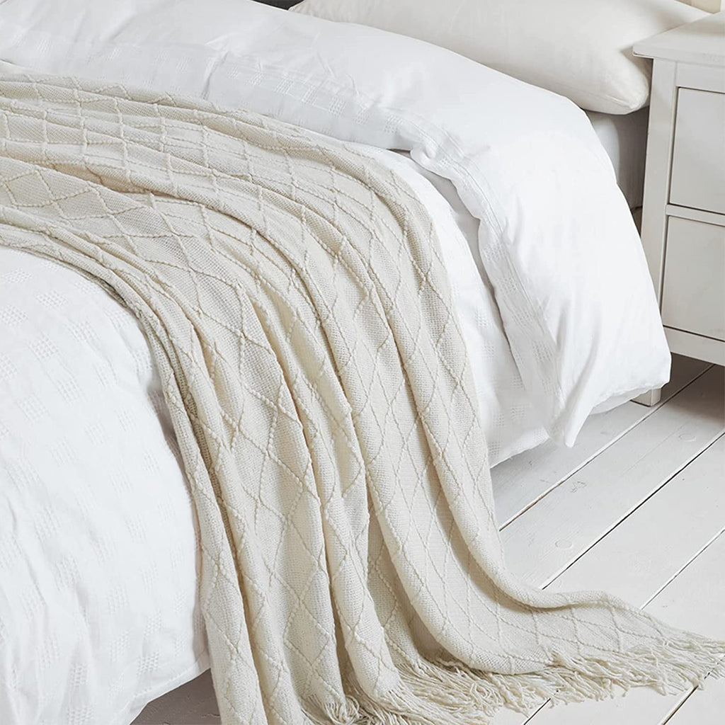 Reversible Sherpa Rhombus Beige Throw Blanket, Soft and Lightweight, 50"x 60" - Cozy Fleece Throw Blanket for Couch & Bed Detail