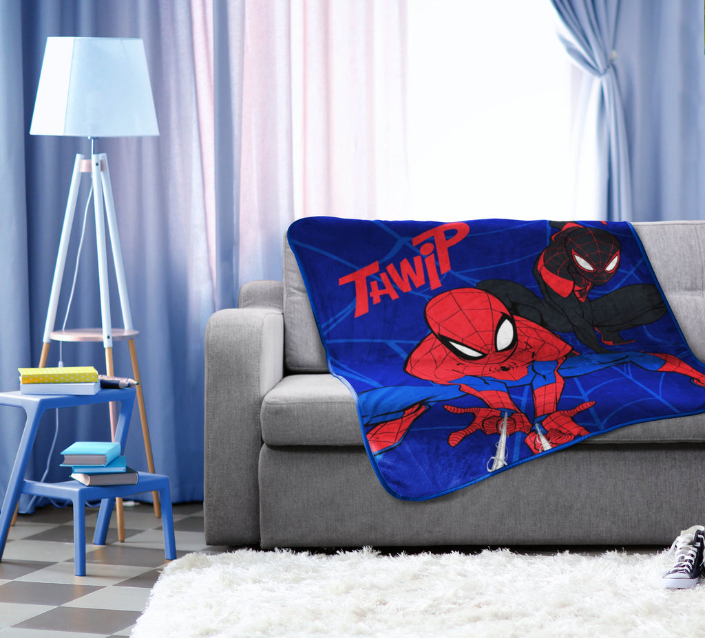 Decorative Knitted Kids Throw Blanket, 46 x 60, Microfiber, Blue, Marvel - Lightweight Plush Warm Blanket for All Seasons Detail