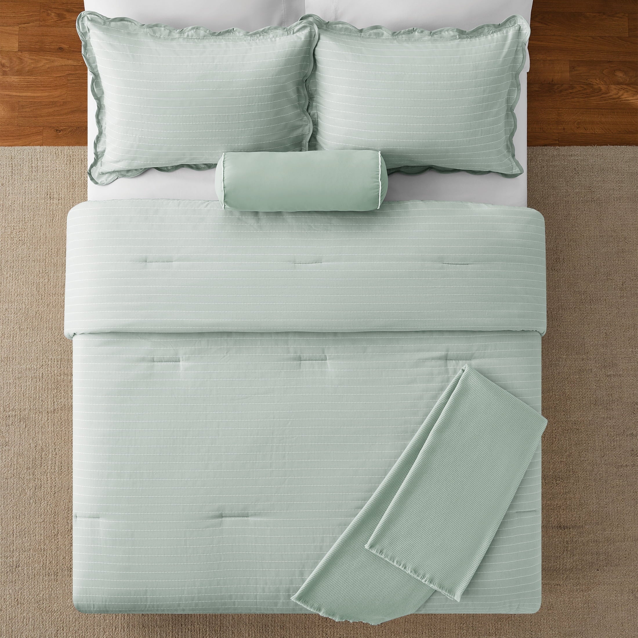 Fluffy Down Alternative Full/Queen Comforter Set, All-Season, 5-Piece, Sage Pick Stitch Scallop - Hypoallergenic Ultra-Fluffy Quilt for Winter Detail