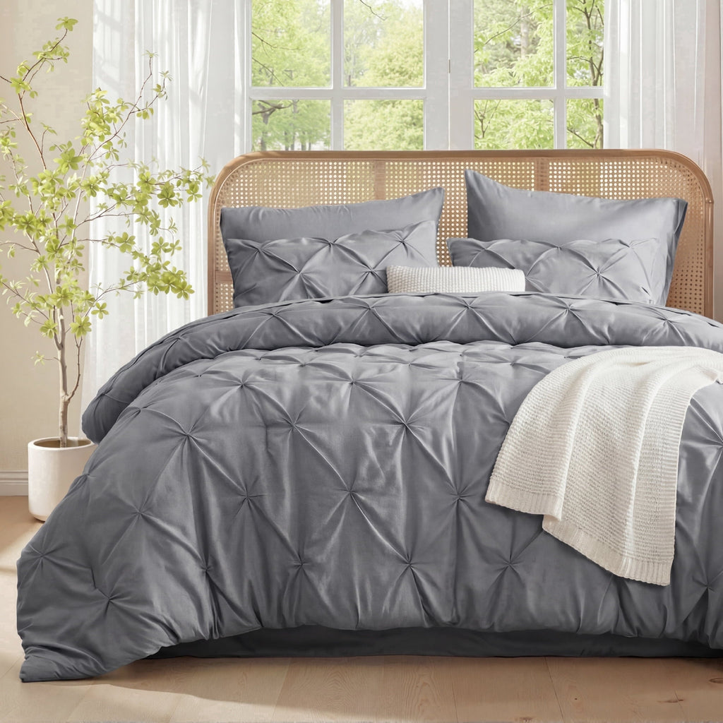 Fluffy Down Alternative Queen Comforter Set Grey, Bed in a Bag Queen Size Bedding, 7 Pieces Pinch Pleat All Season Comforter - All-Season Down Alternative Comforter Insert Detail