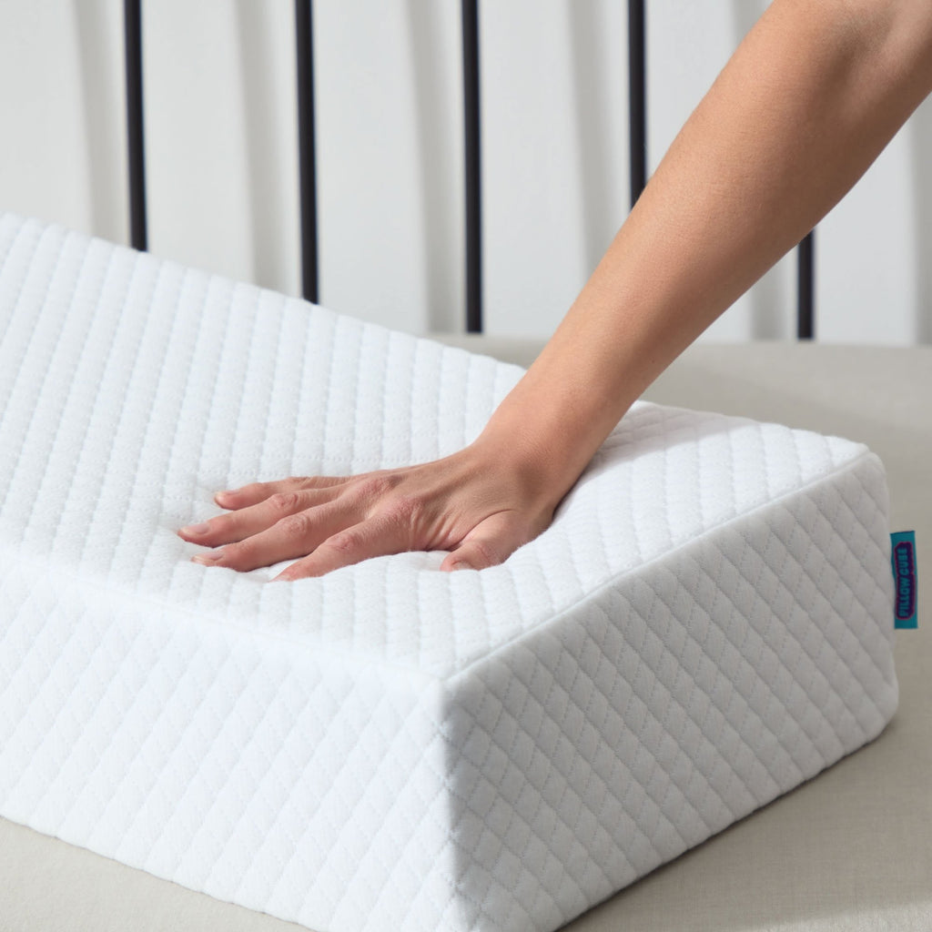 Hotel Collection Standard Pillow for Side Sleepers, Cooling Technology and Removable Cover - Hotel Quality Plush Sleeping Pillows Detail