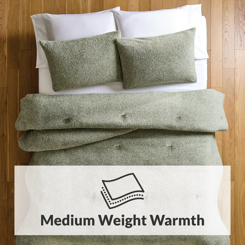 Fluffy Down Alternative King, Comforter Set with Shams - Soft and Cozy, Green - Cloud-Like Soft Lightweight Bed Comforter Detail