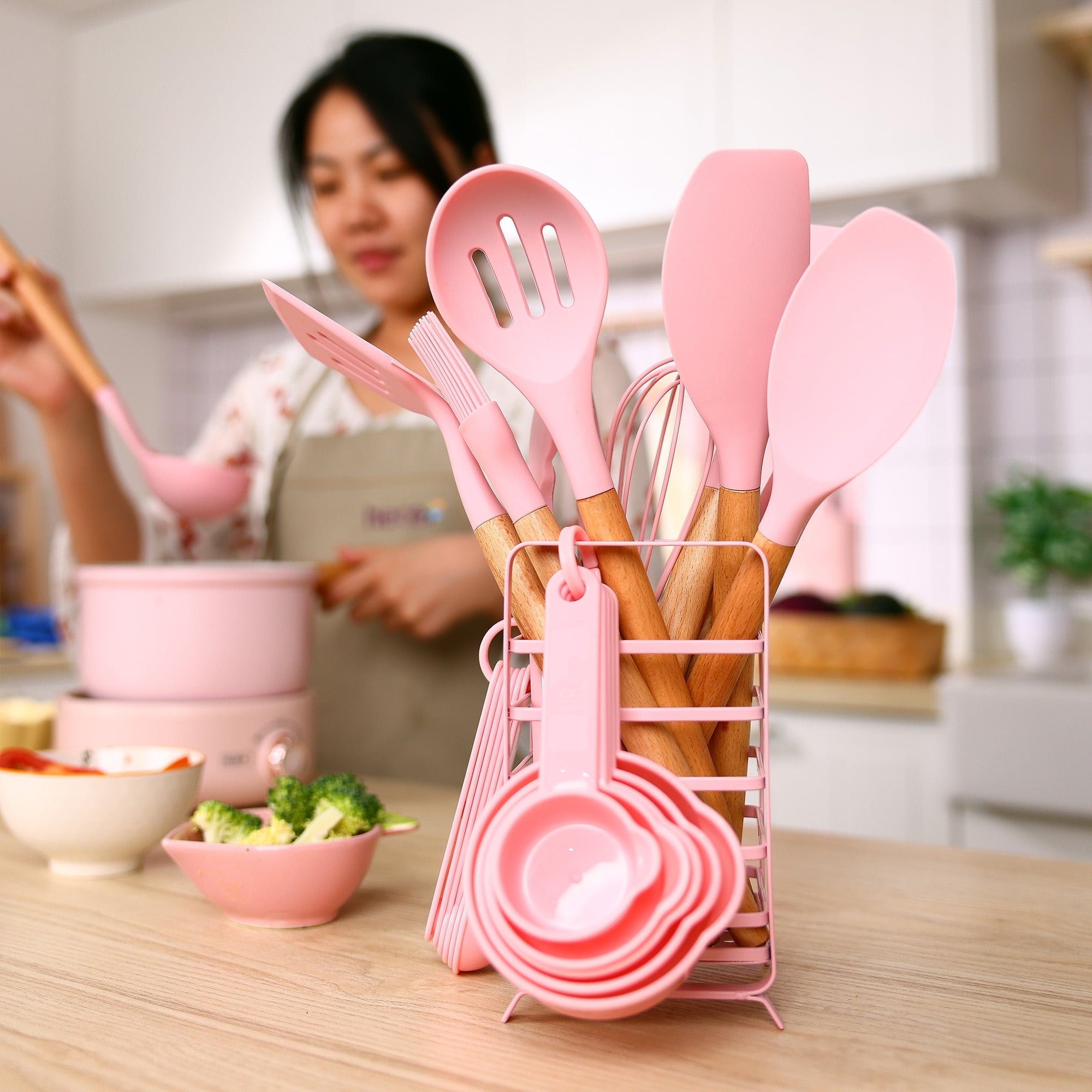 Non-Stick Safe 32 PCS Silicone Cooking Utensils Set, 446°F Heat Resistant for Nonstick Cookware - Durable Turner & Ladle Utensil Set for Home Chefs Detail