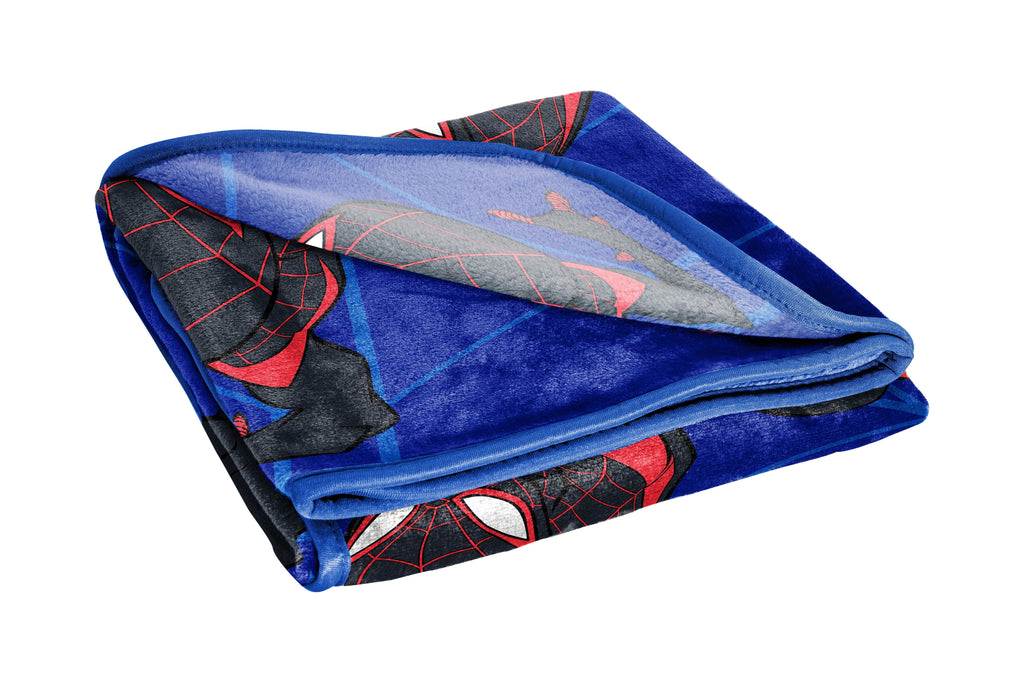 Decorative Knitted Kids Throw Blanket, 46 x 60, Microfiber, Blue, Marvel - Lightweight Plush Warm Blanket for All Seasons Detail