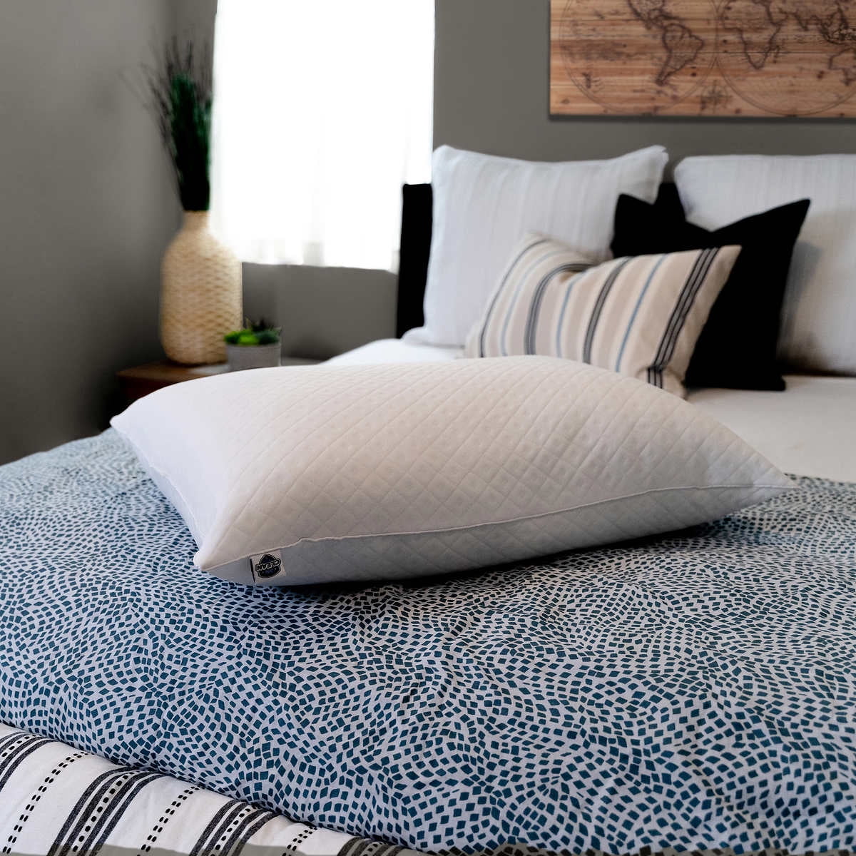 Fluffy Shredded Pure Luxury Queen Eternaloft Bed Pillows - Hypoallergenic, Machine Washable (2 Count) - Ergonomic Memory Foam Pillow for Neck Pain Support Detail