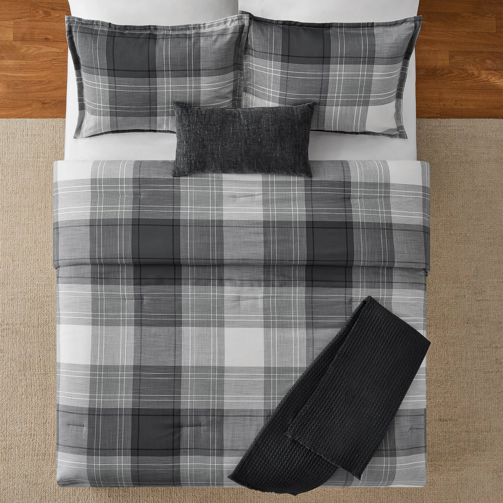 Luxurious Quilted Full/Queen Comforter Set, All-Season, 5-Piece, Grey Plaid - Luxurious Quilted Duvet Cover Set Detail
