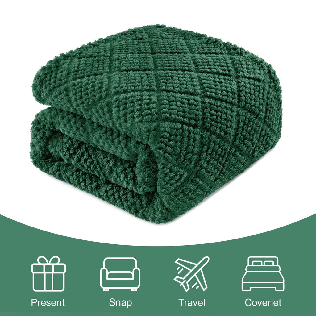 Cozy Fleece Fuzzy Fleece Throw Blanket for Couch, Bed, Soft Fluffy Jacquard Waffle Blankets for All Season, Lightweight and Warm,... - Super Soft Reversible Sherpa Flannel Blanket Detail