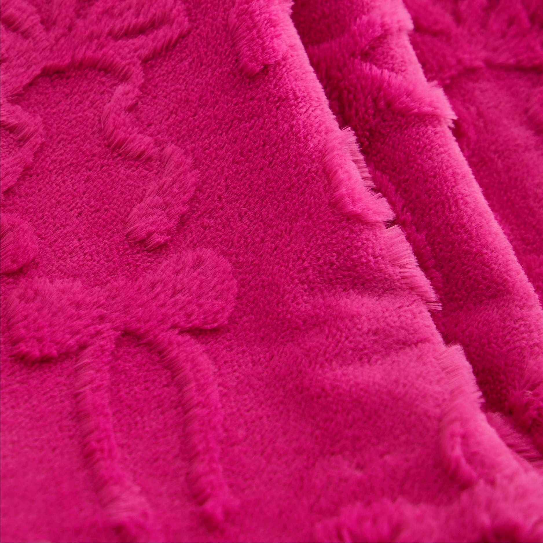 Reversible Sherpa Gen Z 50" x 60"Carved Bow Faux Fur Throw - Lightweight Plush Warm Blanket for All Seasons Detail