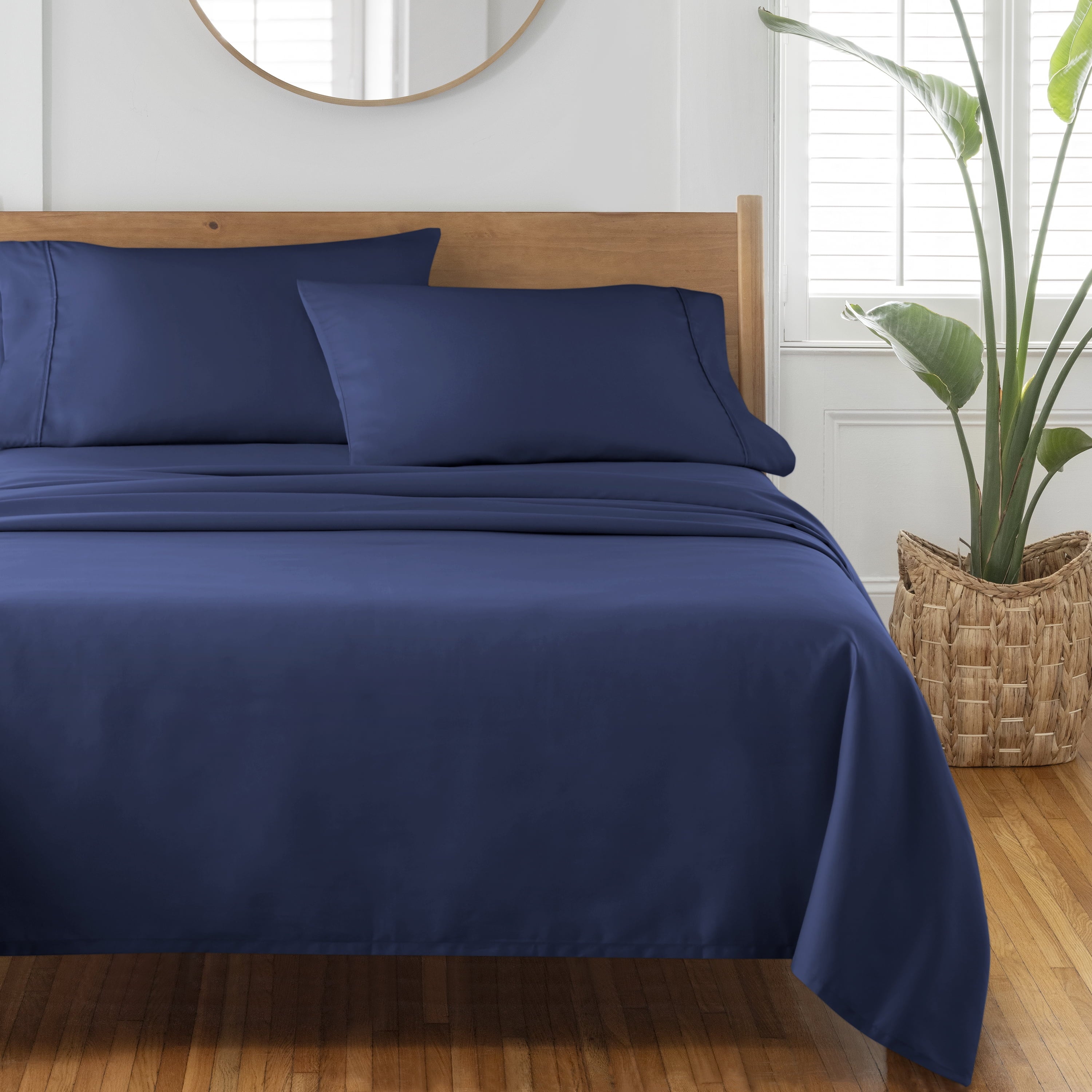 Breathable Luxury 4-Piece 300 Thread Count Blue Cove Cotton Sateen Bed Sheet Set, Queen - Premium Ultra-Soft Pillowcase Pair for Sleeping Detail