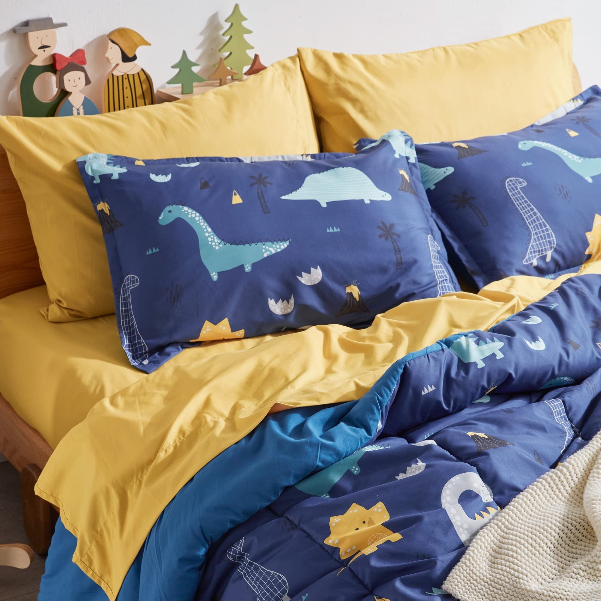 Heavyweight Warmth Kids Bedding Comforter Set Twin/Twin Xl Size - Super Soft & Cute Printed 2-Piece Comforter Set All Seasons for Boys, ... - Hypoallergenic Ultra-Fluffy Quilt for Winter Detail