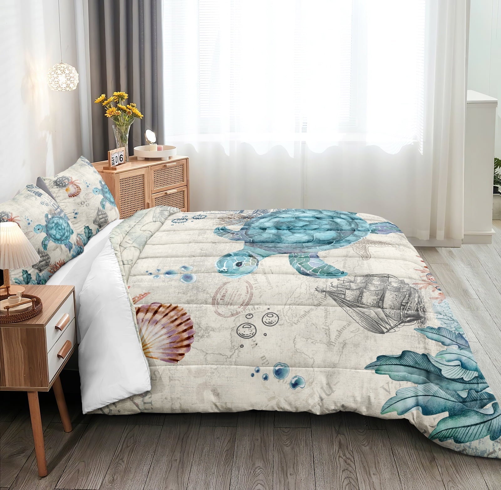 Hypoallergenic Cloud Sea Turtle Comforter Set Queen Ocean Beach Bedding Set Soft and Lightweight Retro Style Design Coastal Bedding Set - Cloud-Like Soft Lightweight Bed Comforter Detail