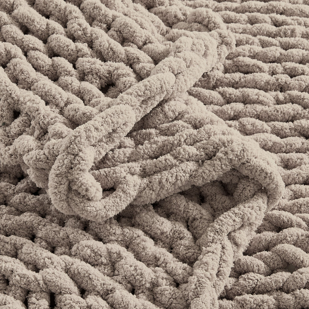 Cozy Fleece Chunky Knit Throw Blanket Handmade Soft Throws for Couch Sofa Bed, 50" x 60" Taupe - Lightweight Plush Warm Blanket for All Seasons Detail