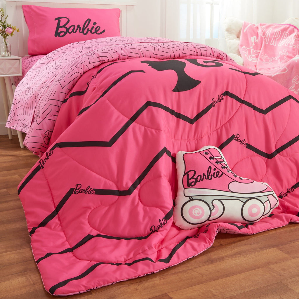 All-Season Kids 2 Piece Pink Black Chevron Reversible Comforter and Pillowcase set, Twin/full - Hypoallergenic Ultra-Fluffy Quilt for Winter Detail