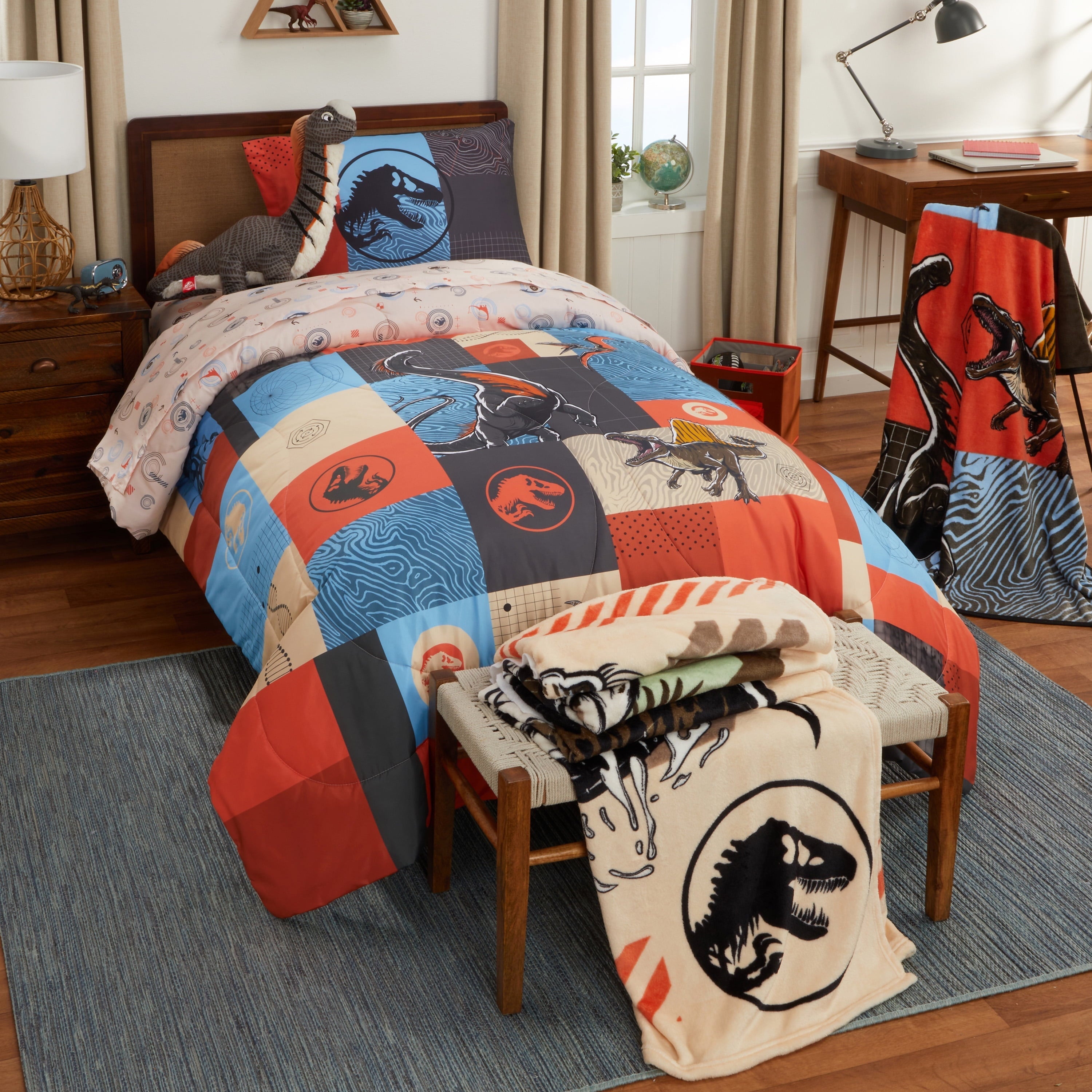 Luxurious Quilted Kids 2 Piece Blue Orange Reversible Dinosaur Comforter and Pillowcase set, Twin/full - Hypoallergenic Ultra-Fluffy Quilt for Winter Detail