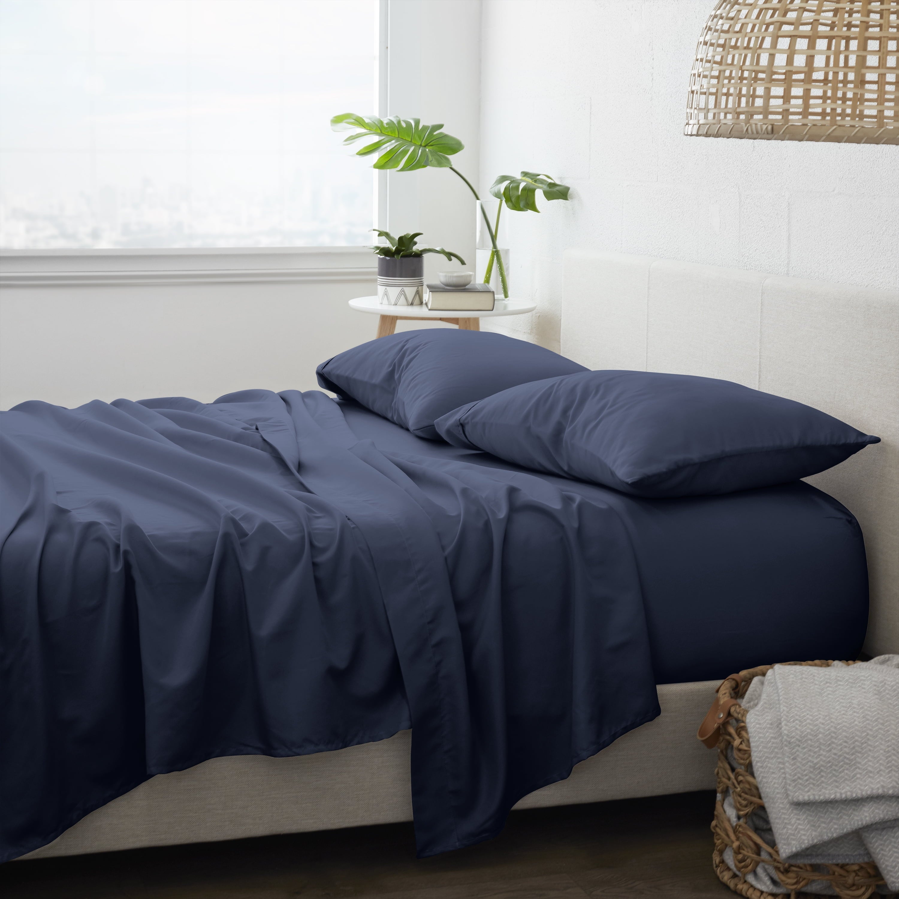 Wrinkle-Resistant 4 Piece Solid Microfiber Bed Sheet Set, Navy, Queen - Cooling Hotel Quality Bedding Sheets and Pillowcases Detail