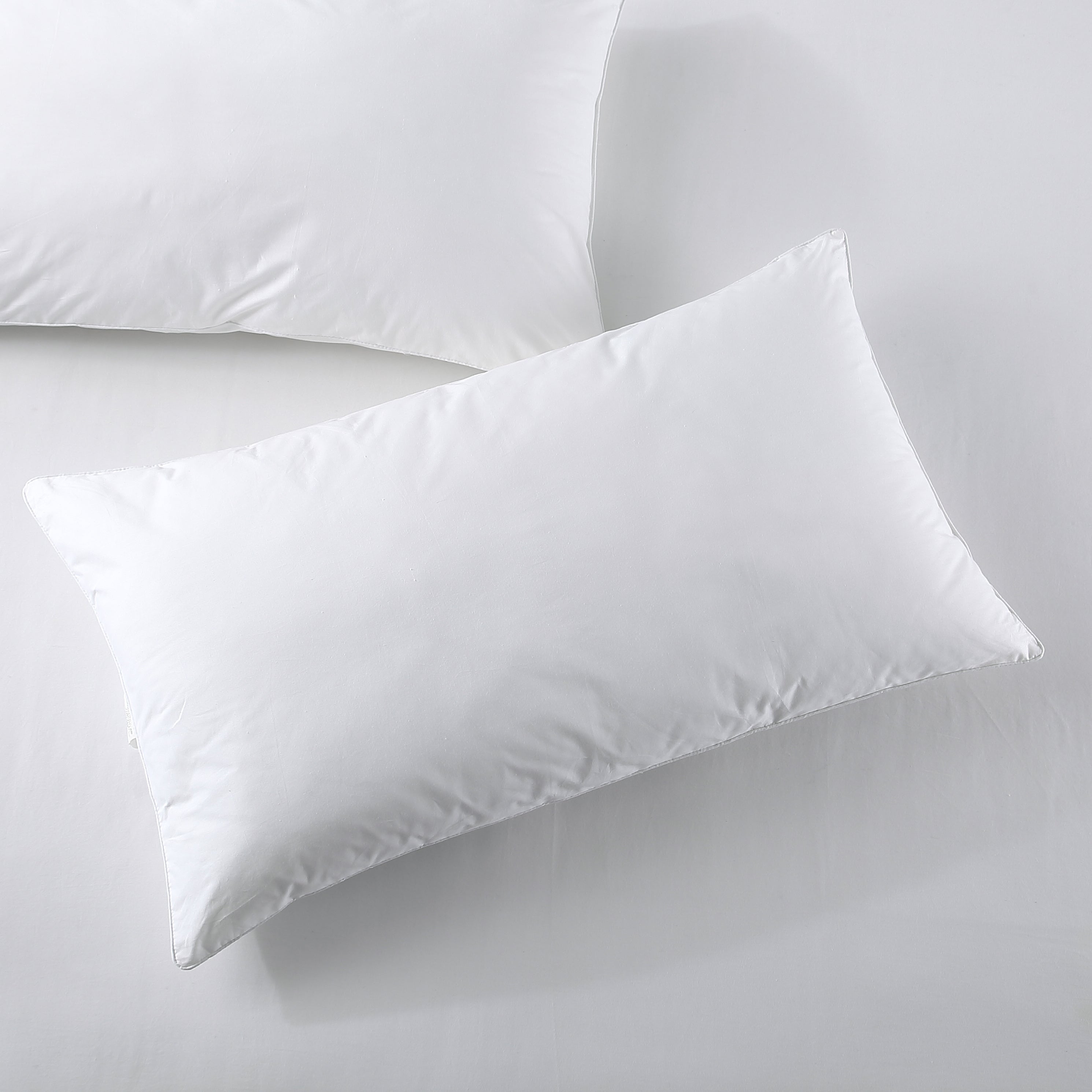 Ergonomic Memory Foam Bed Pillows King Size Pillows Set of 2, Pillows for Sleeping,Polyester Microfiber Cover,Super Soft Set of 2(... - Hotel Quality Plush Sleeping Pillows Detail