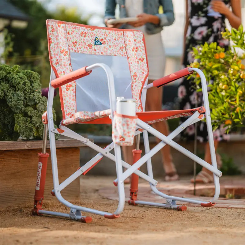 Patented Spring-Action Freestyle Rocker - Choice 711 - Heavy-Duty Kickback Rocker with Beverage Holder Detail