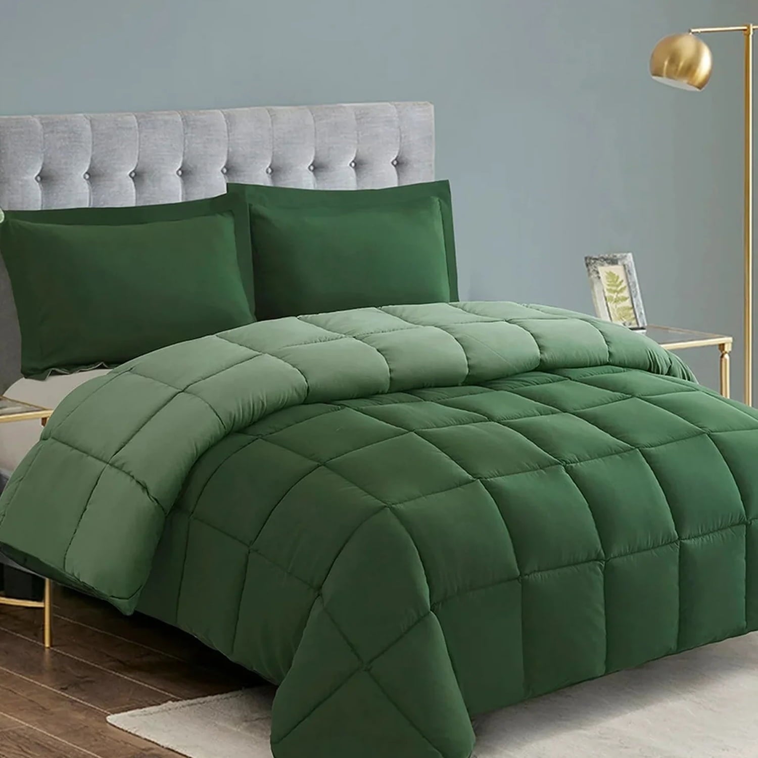 Fluffy Down Alternative Light Weight Down Alternative Comforter Set, Queen, Green, Reversible - Hypoallergenic Ultra-Fluffy Quilt for Winter - Default Title
