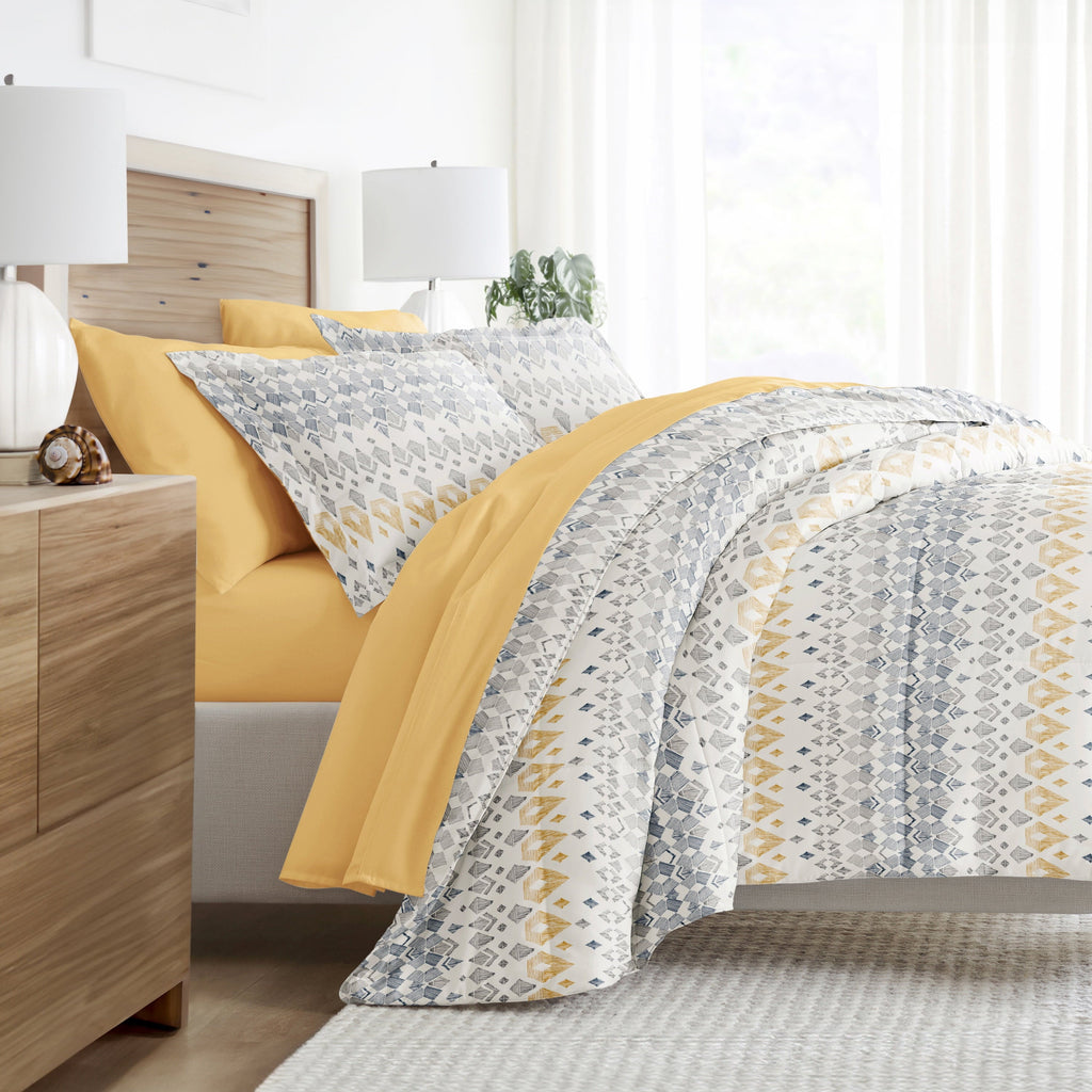 Luxurious Quilted 7 Piece Bedding Bundle, Microfiber Patterned Comforter and Sheet Set, Queen - All-Season Down Alternative Comforter Insert - Default Title